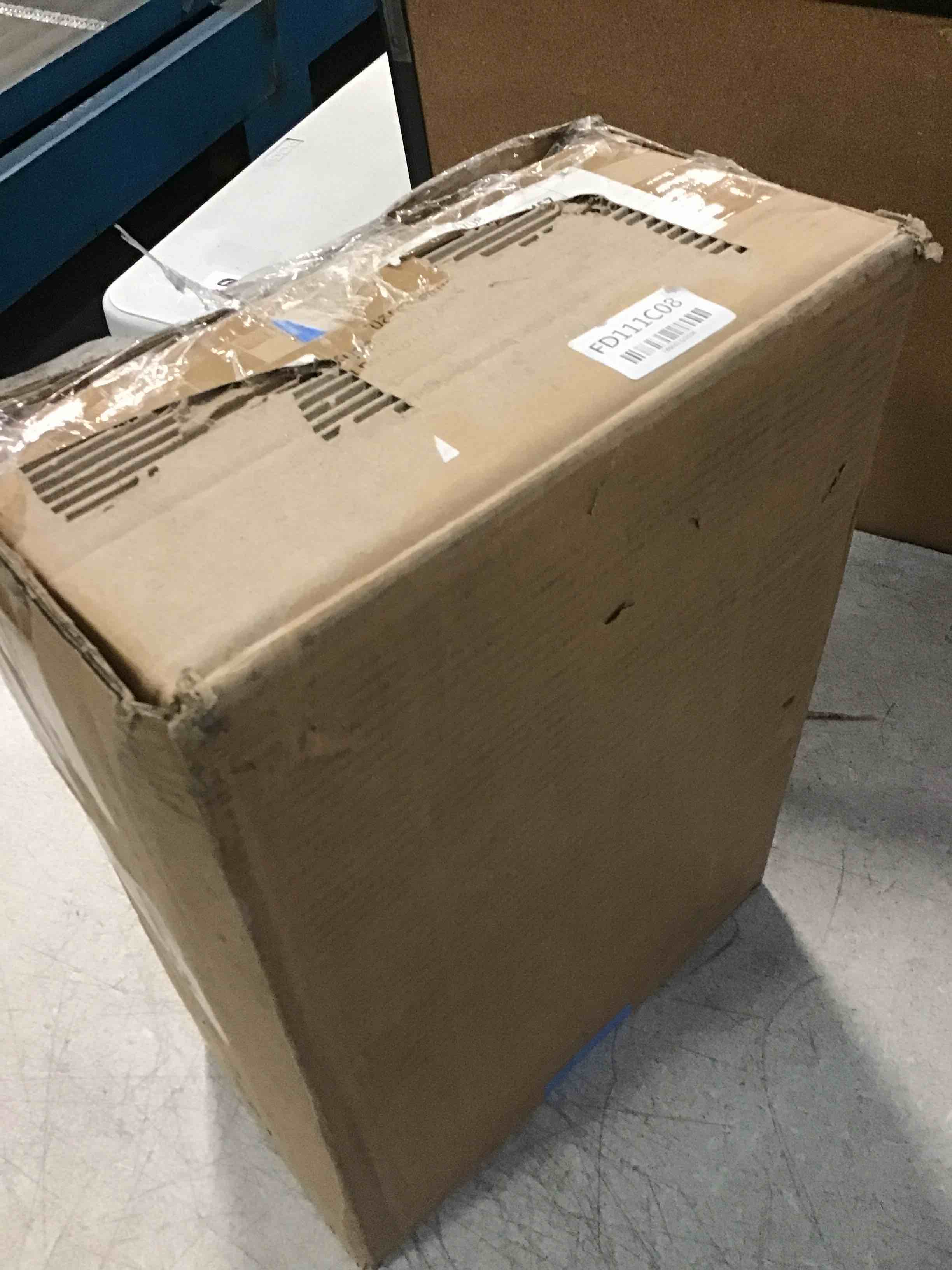 https://s3.amazonaws.com/lotting-images-prod/bidfta/TEA0226713_1727269638304.jpeg