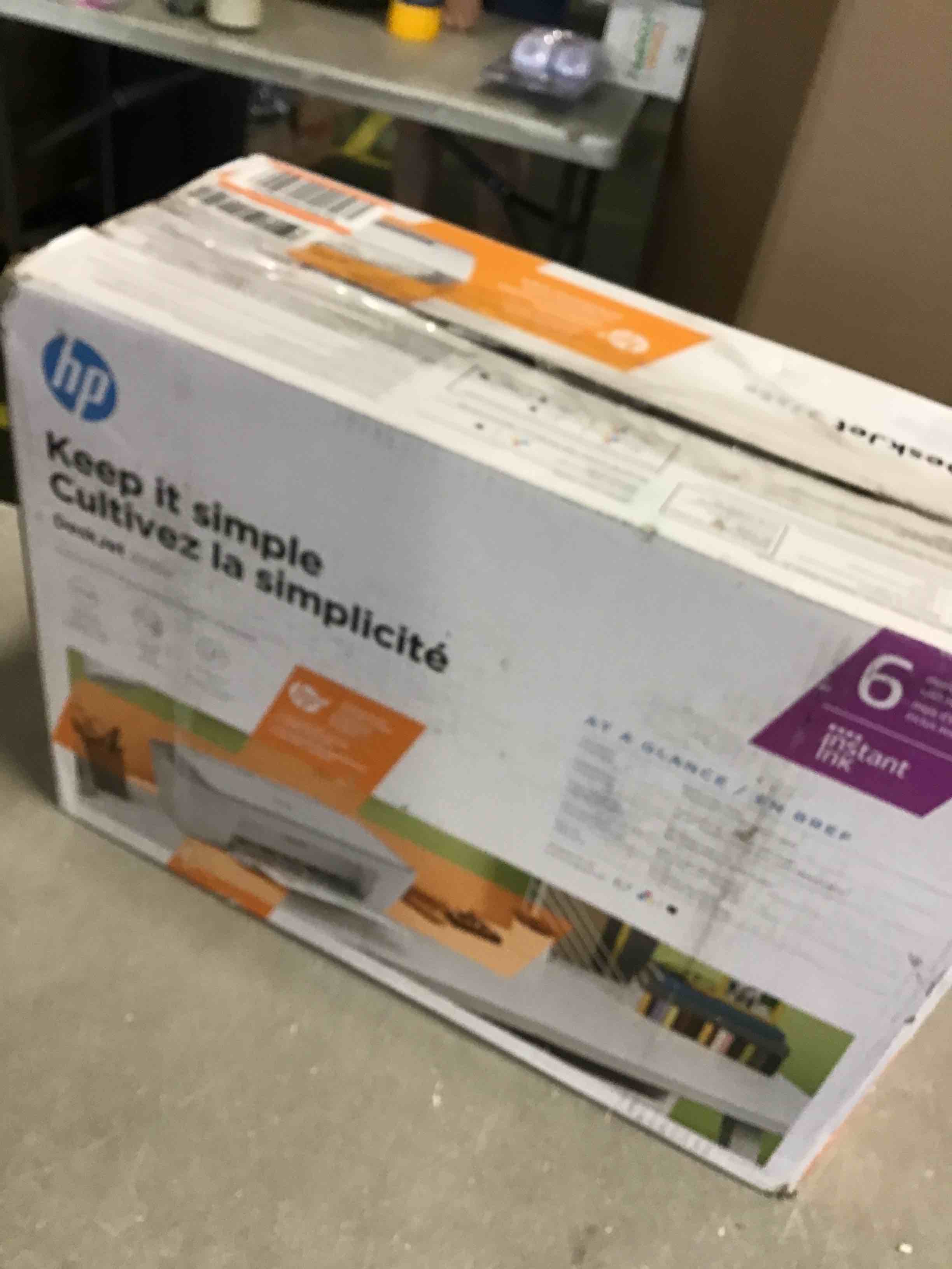 https://s3.amazonaws.com/lotting-images-prod/bidfta/TEA0228634_1727790920909.jpeg