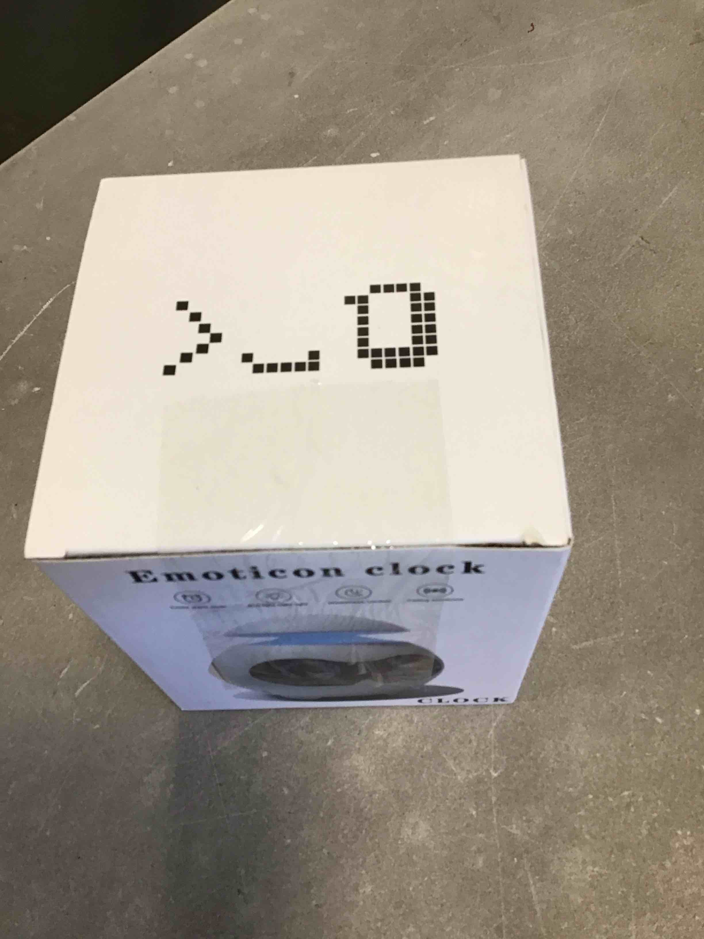 https://s3.amazonaws.com/lotting-images-prod/bidfta/TEA0229036_1727887100768.jpeg