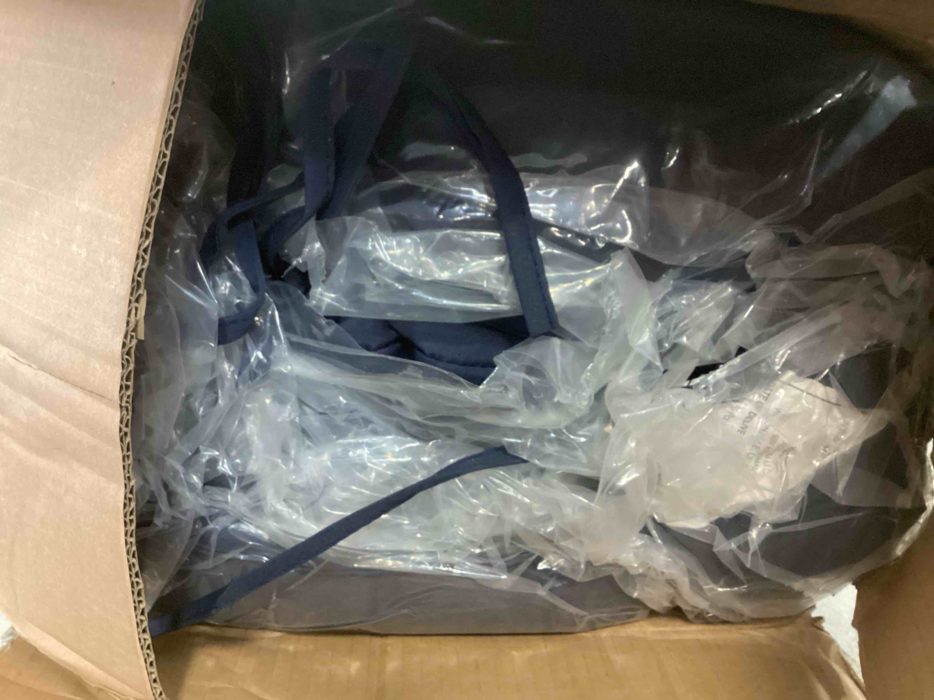 https://s3.amazonaws.com/lotting-images-prod/bidfta/TEA0231287_1728575213600.jpeg