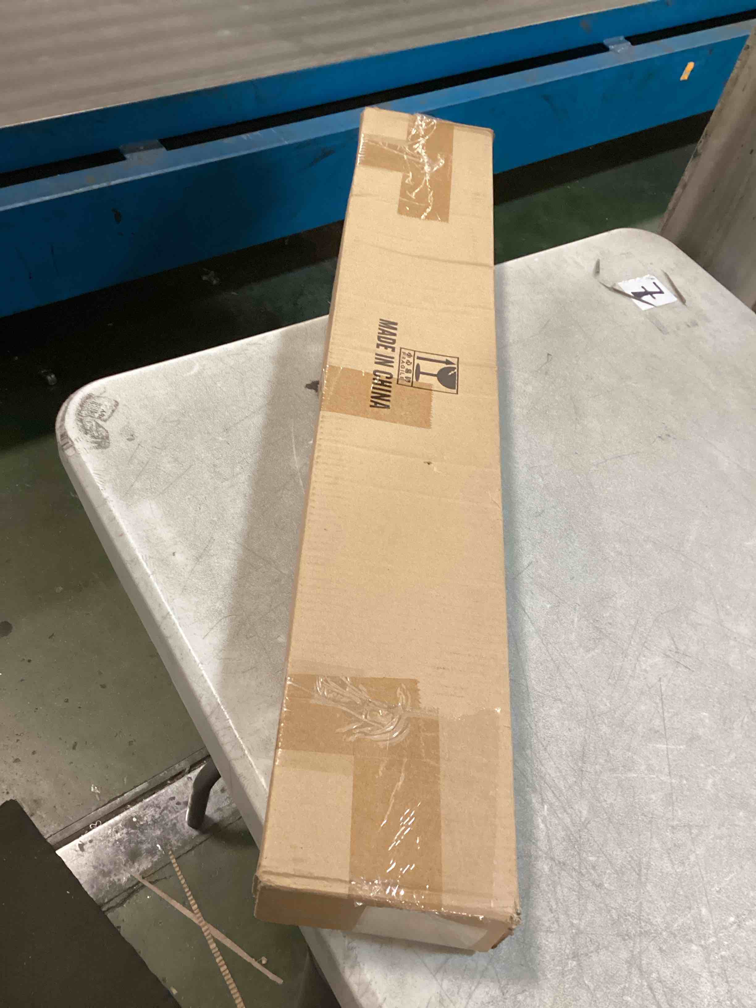https://s3.amazonaws.com/lotting-images-prod/bidfta/TEA0232708_1727530377229.jpeg