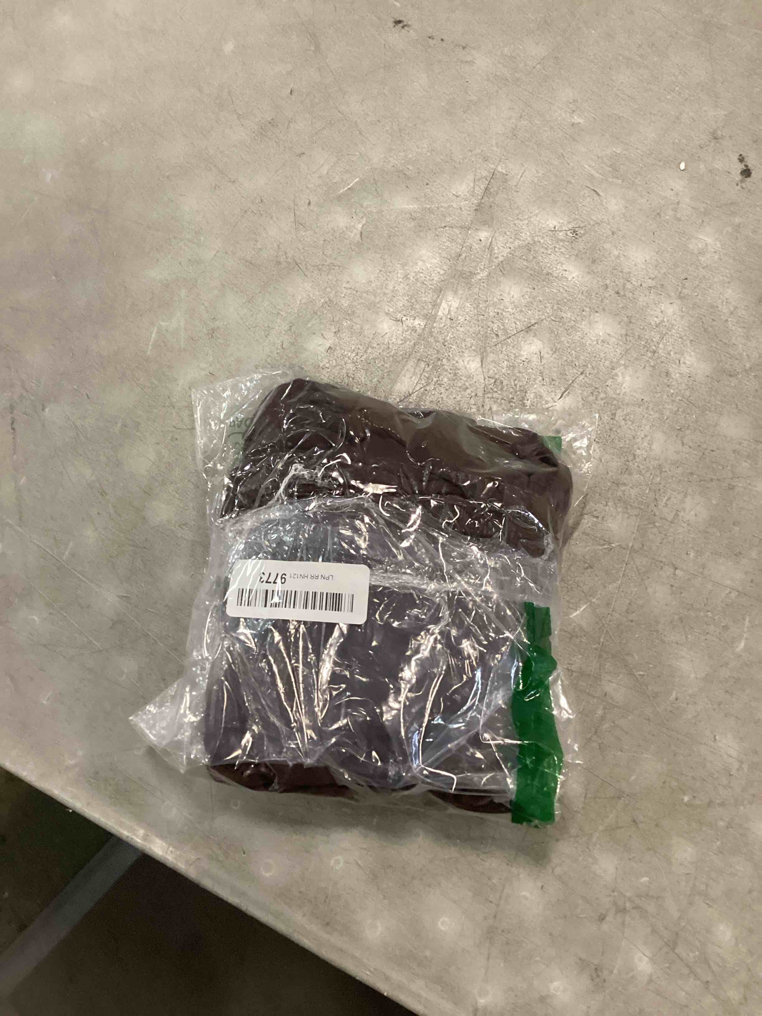 https://s3.amazonaws.com/lotting-images-prod/bidfta/TEA0236146_1728064886775.jpeg