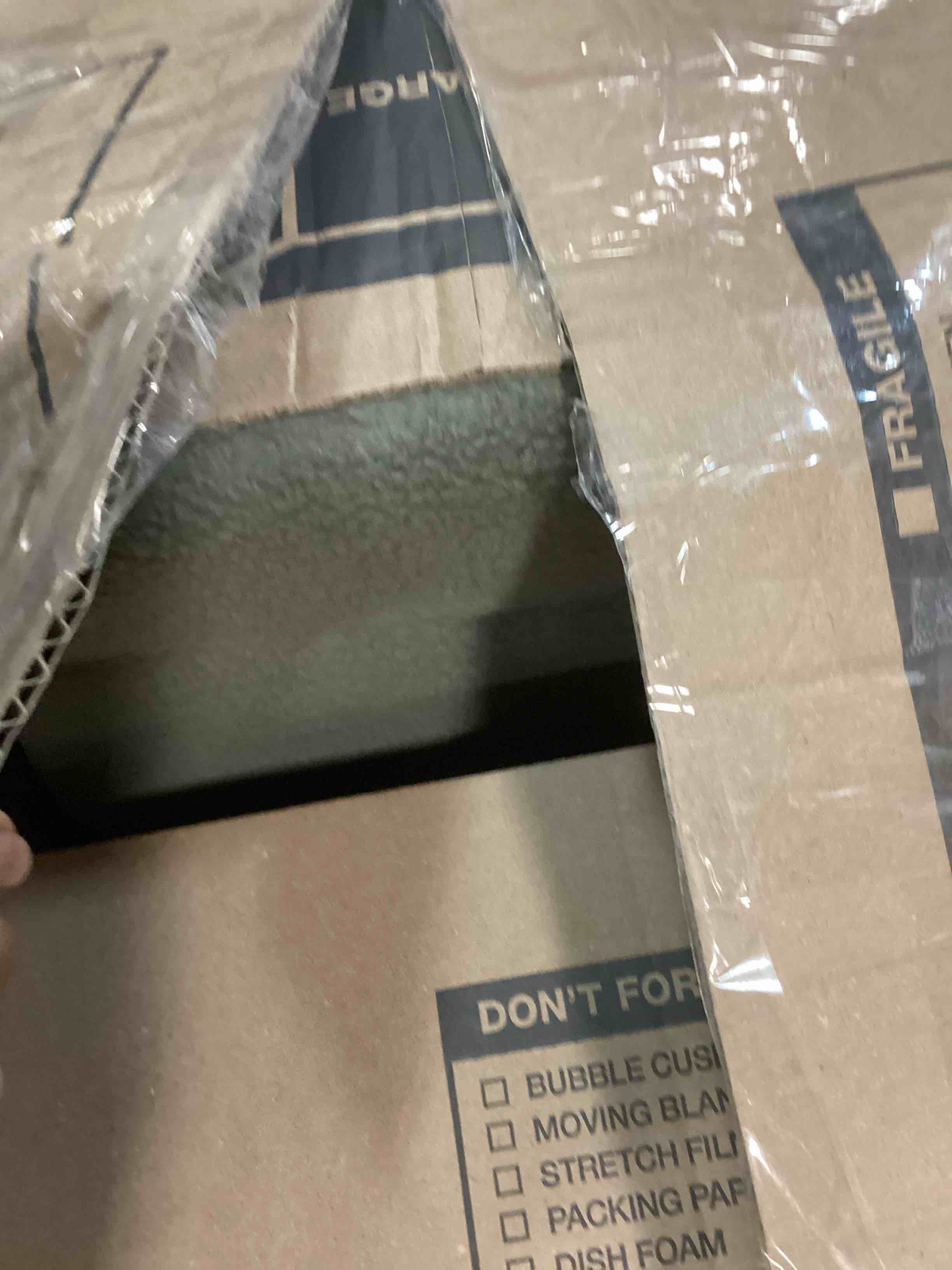 https://s3.amazonaws.com/lotting-images-prod/bidfta/TEA0237342_1727696940727.jpeg