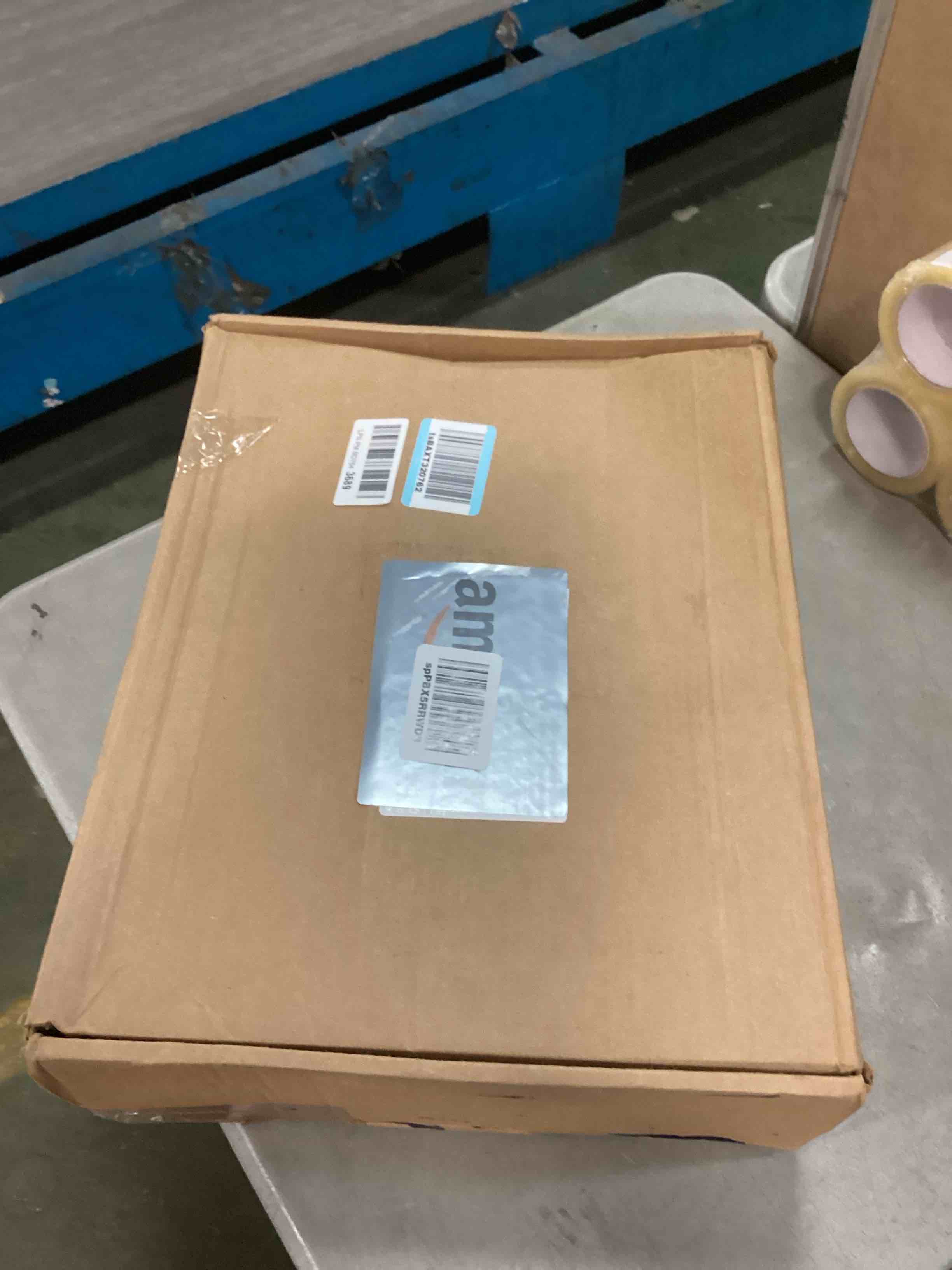 https://s3.amazonaws.com/lotting-images-prod/bidfta/TEA0237352_1727695429404.jpeg