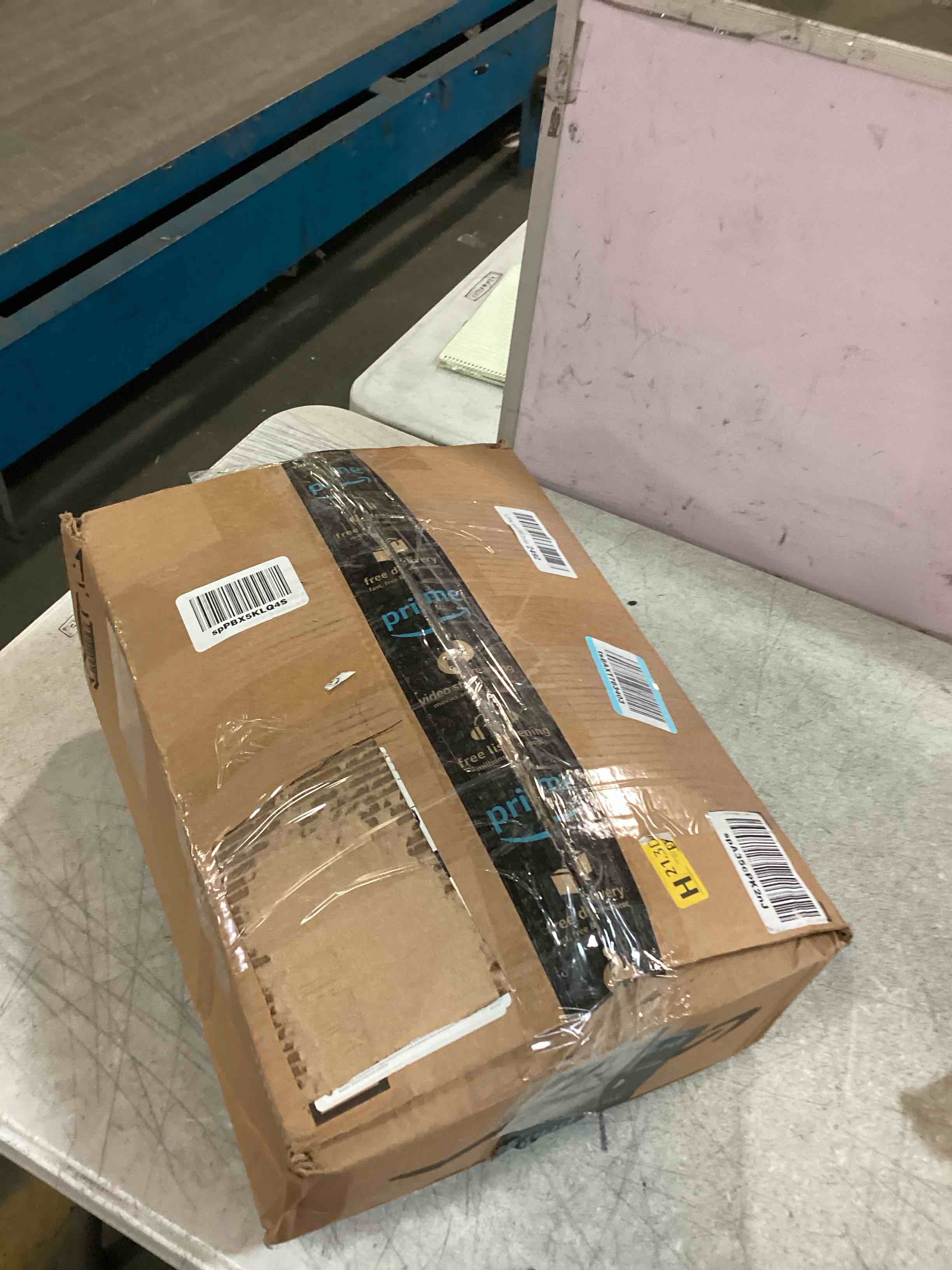 https://s3.amazonaws.com/lotting-images-prod/bidfta/TEA0237802_1727368770260.jpeg