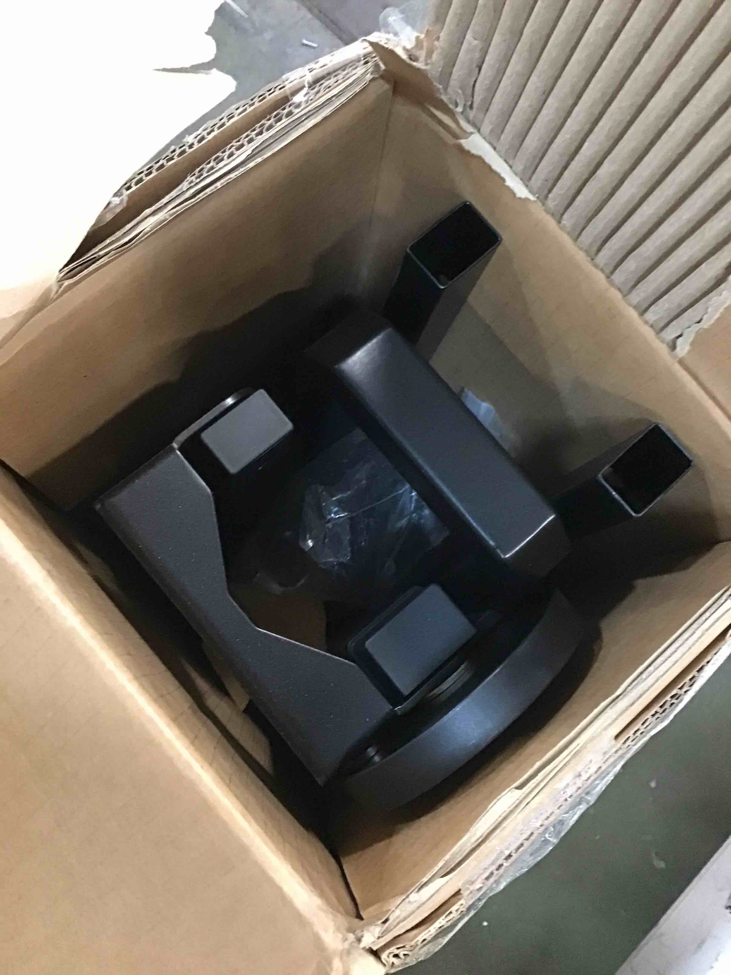 https://s3.amazonaws.com/lotting-images-prod/bidfta/TEA0238135_1727979133134.jpeg