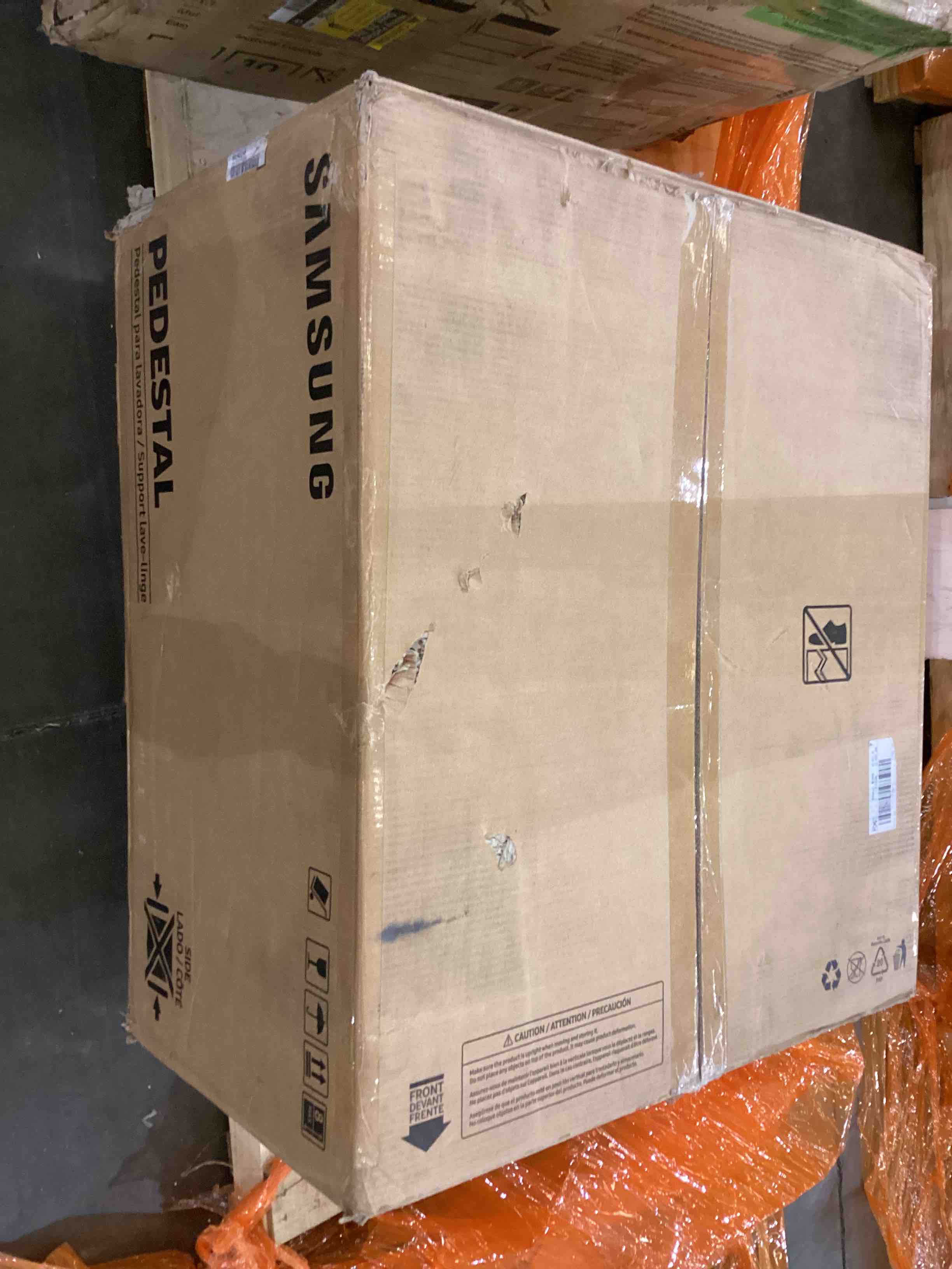 https://s3.amazonaws.com/lotting-images-prod/bidfta/TEA0239761_1726691918975.jpeg