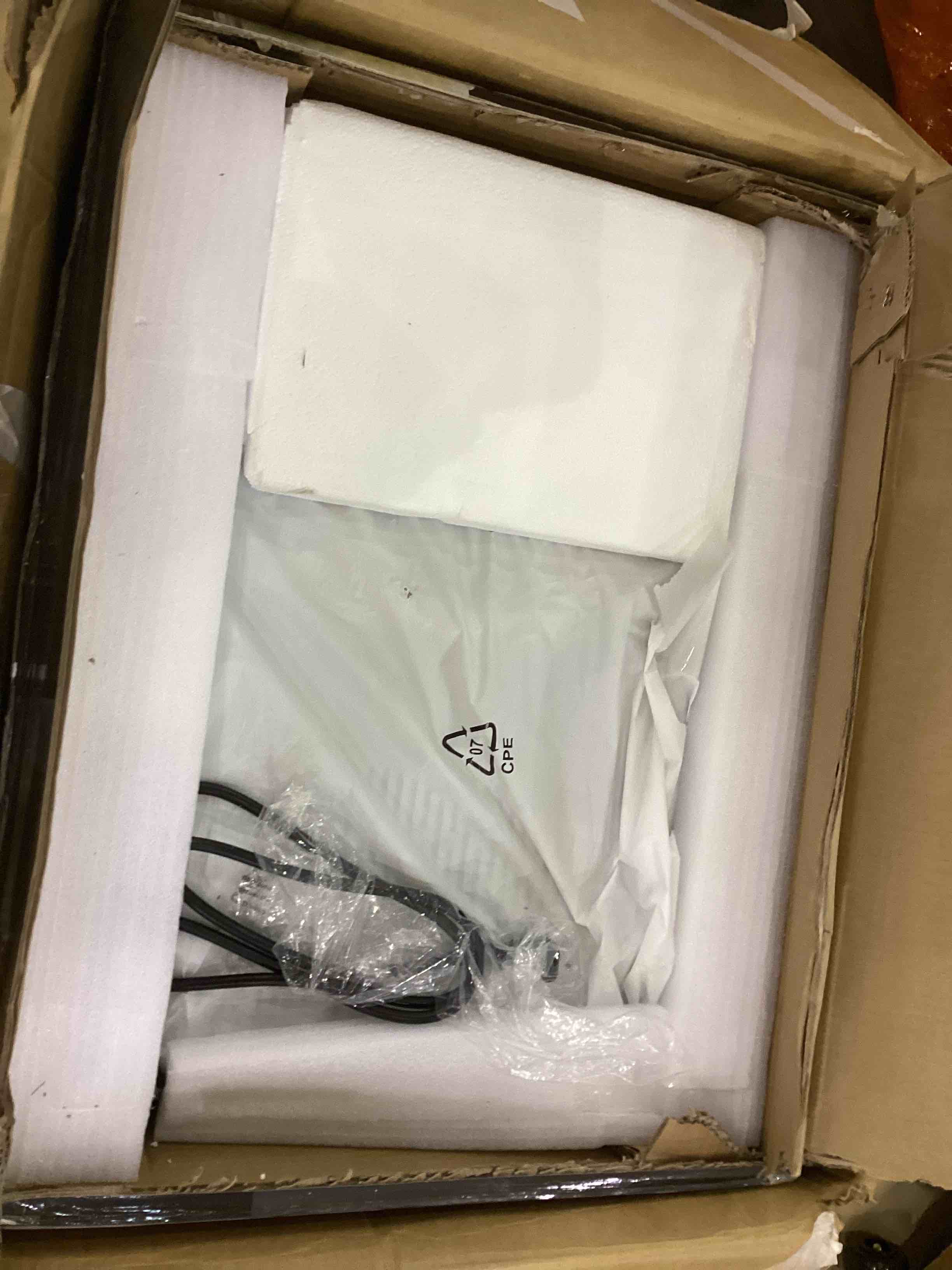 https://s3.amazonaws.com/lotting-images-prod/bidfta/TEA0239968_1726491025855.jpeg
