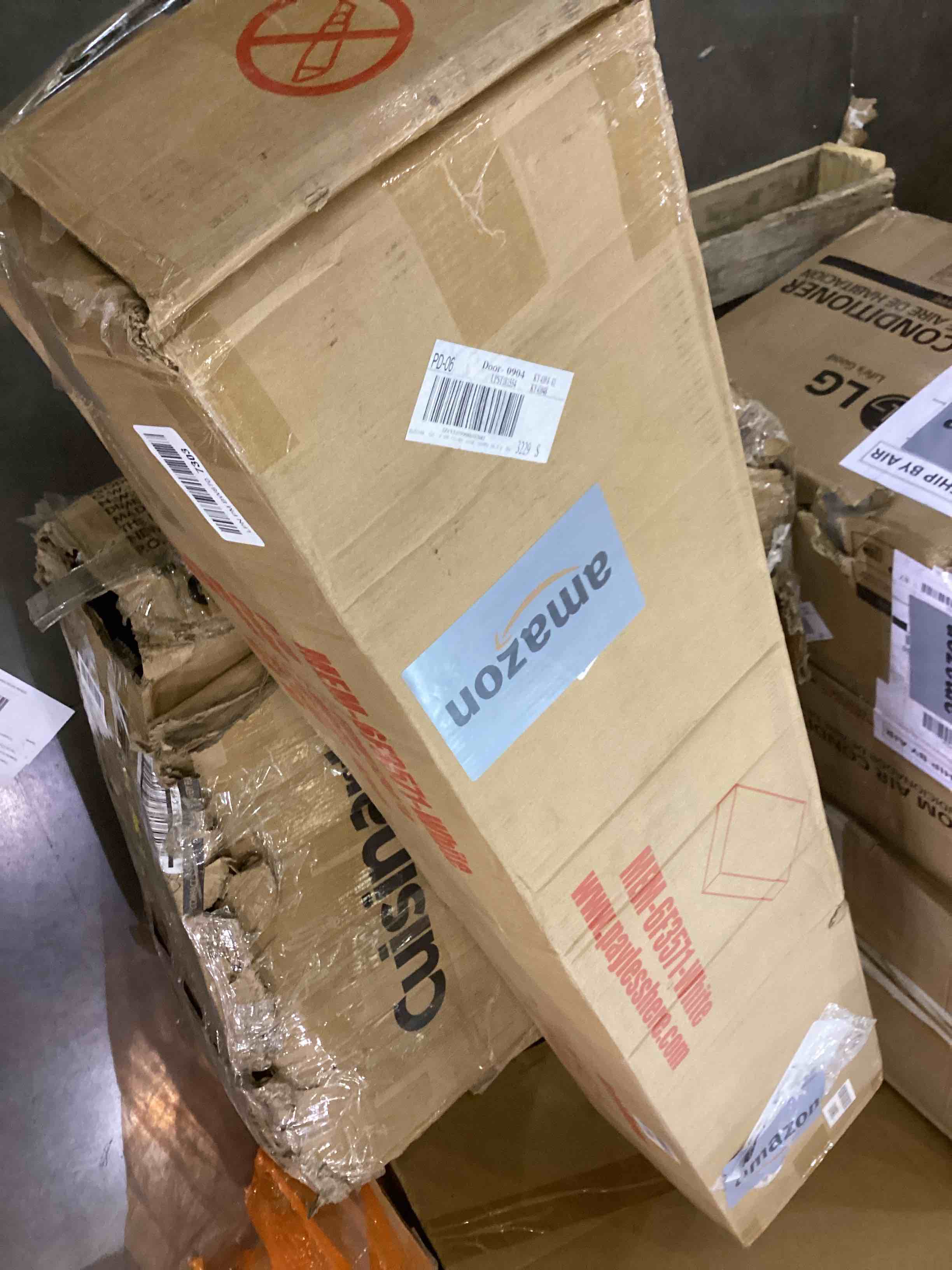 https://s3.amazonaws.com/lotting-images-prod/bidfta/TEA0239970_1726490690495.jpeg