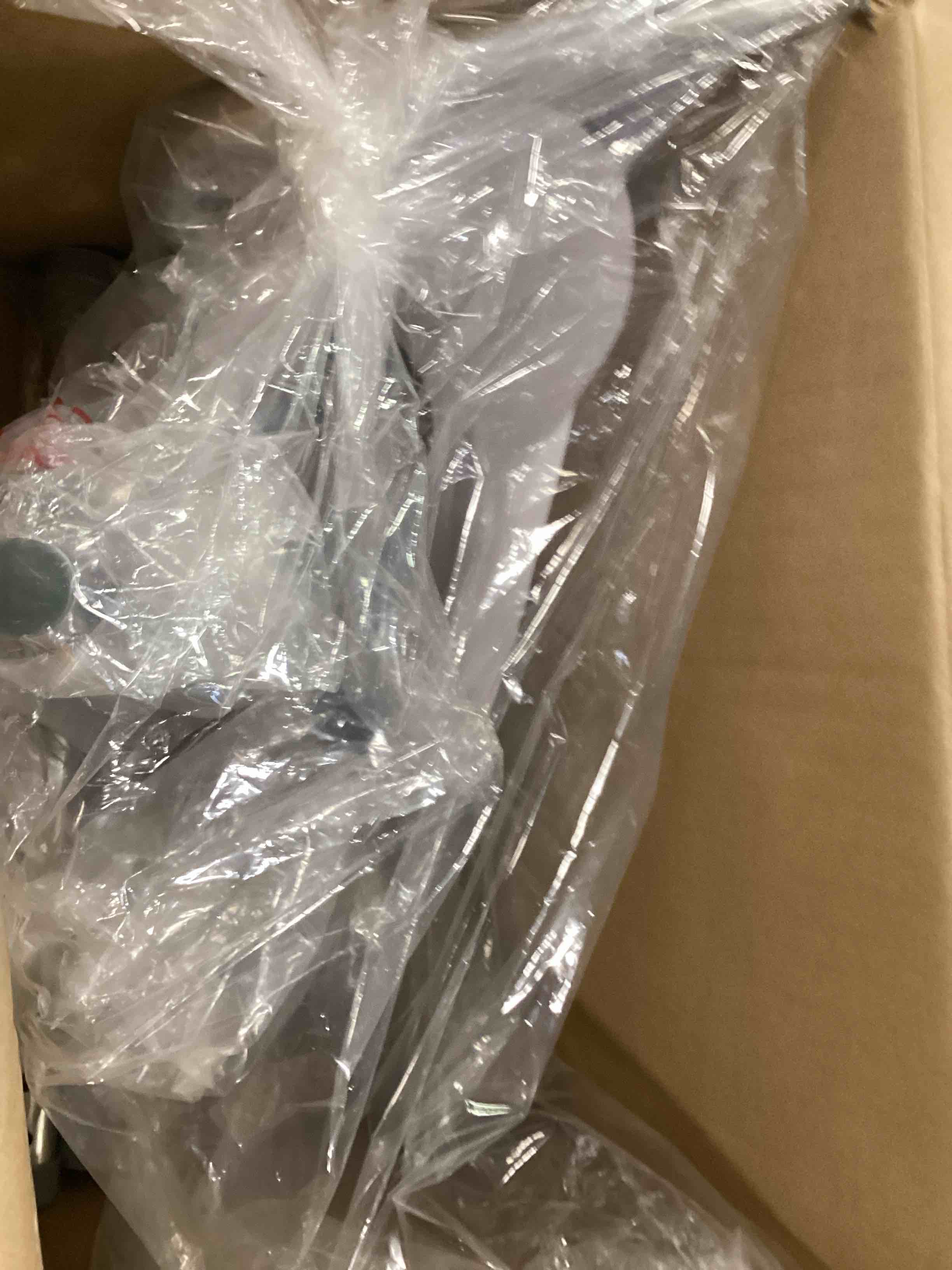 https://s3.amazonaws.com/lotting-images-prod/bidfta/TEA0240653_1727098454153.jpeg