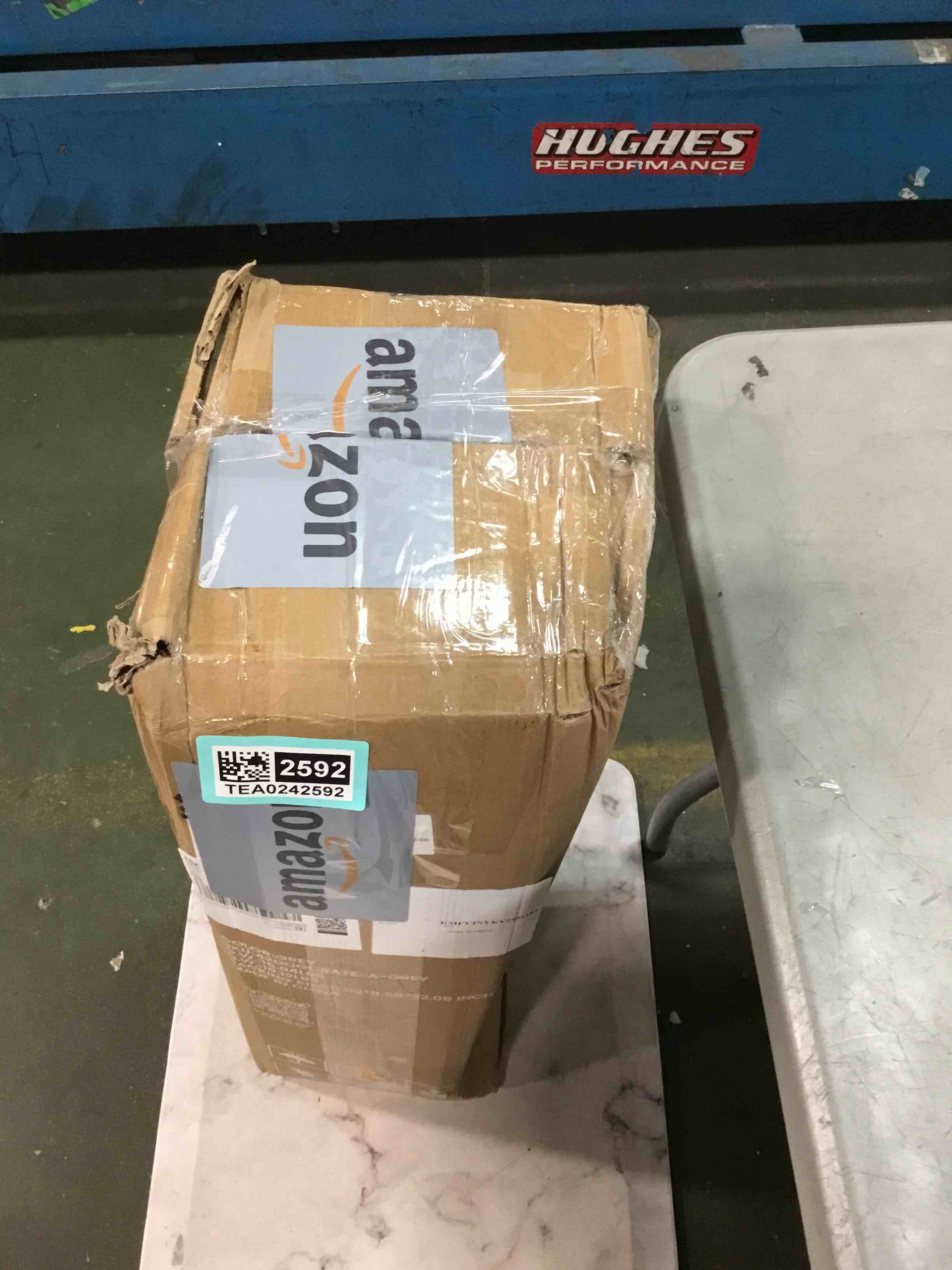 https://s3.amazonaws.com/lotting-images-prod/bidfta/TEA0242592_1727309593732.jpeg