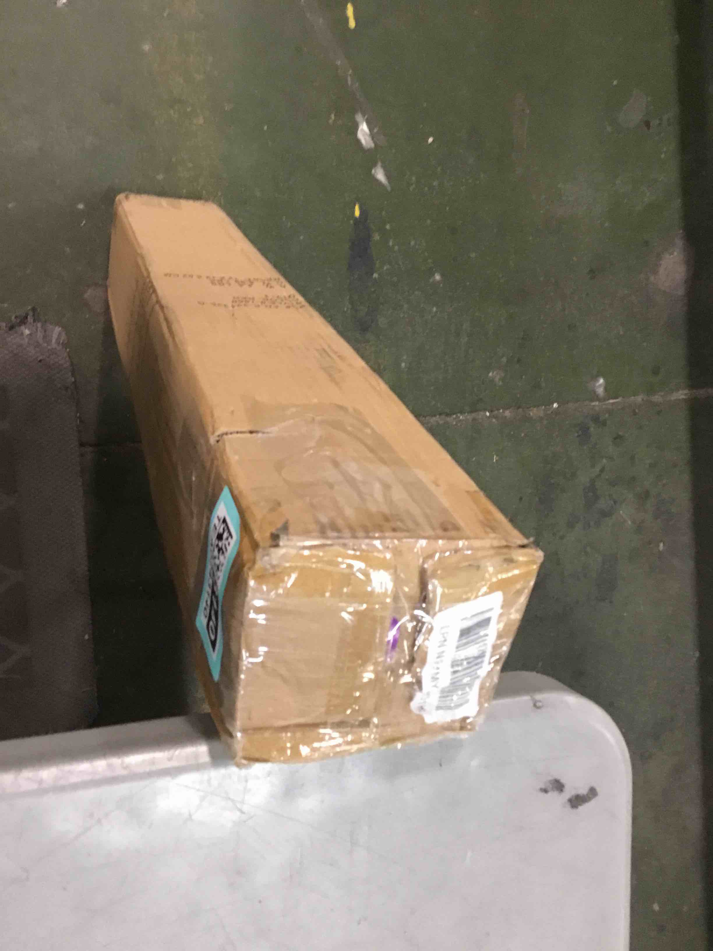 https://s3.amazonaws.com/lotting-images-prod/bidfta/TEA0243140_1726874769414.jpeg