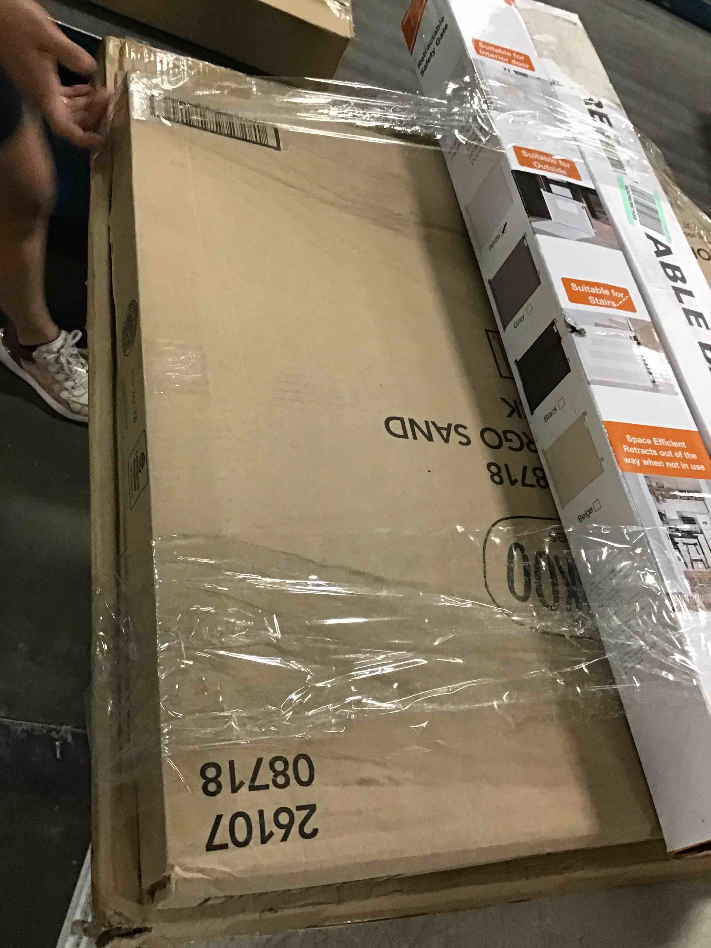 https://s3.amazonaws.com/lotting-images-prod/bidfta/TEA0245427_1726201883801.jpeg