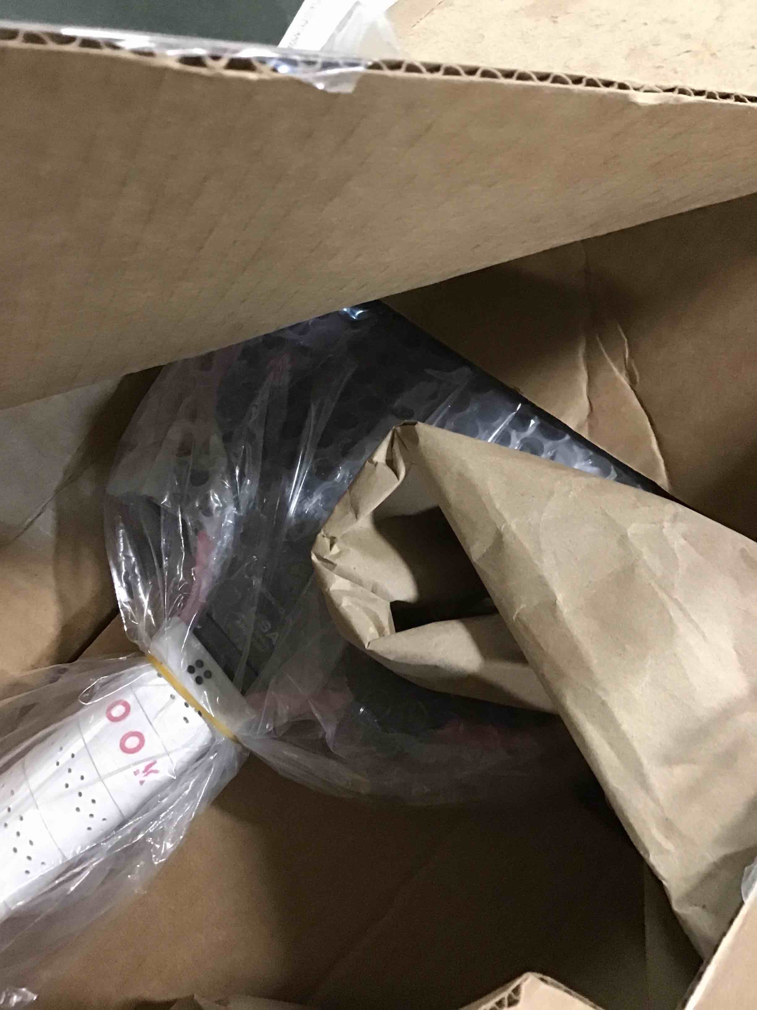https://s3.amazonaws.com/lotting-images-prod/bidfta/TEA0245619_1726108873784.jpeg