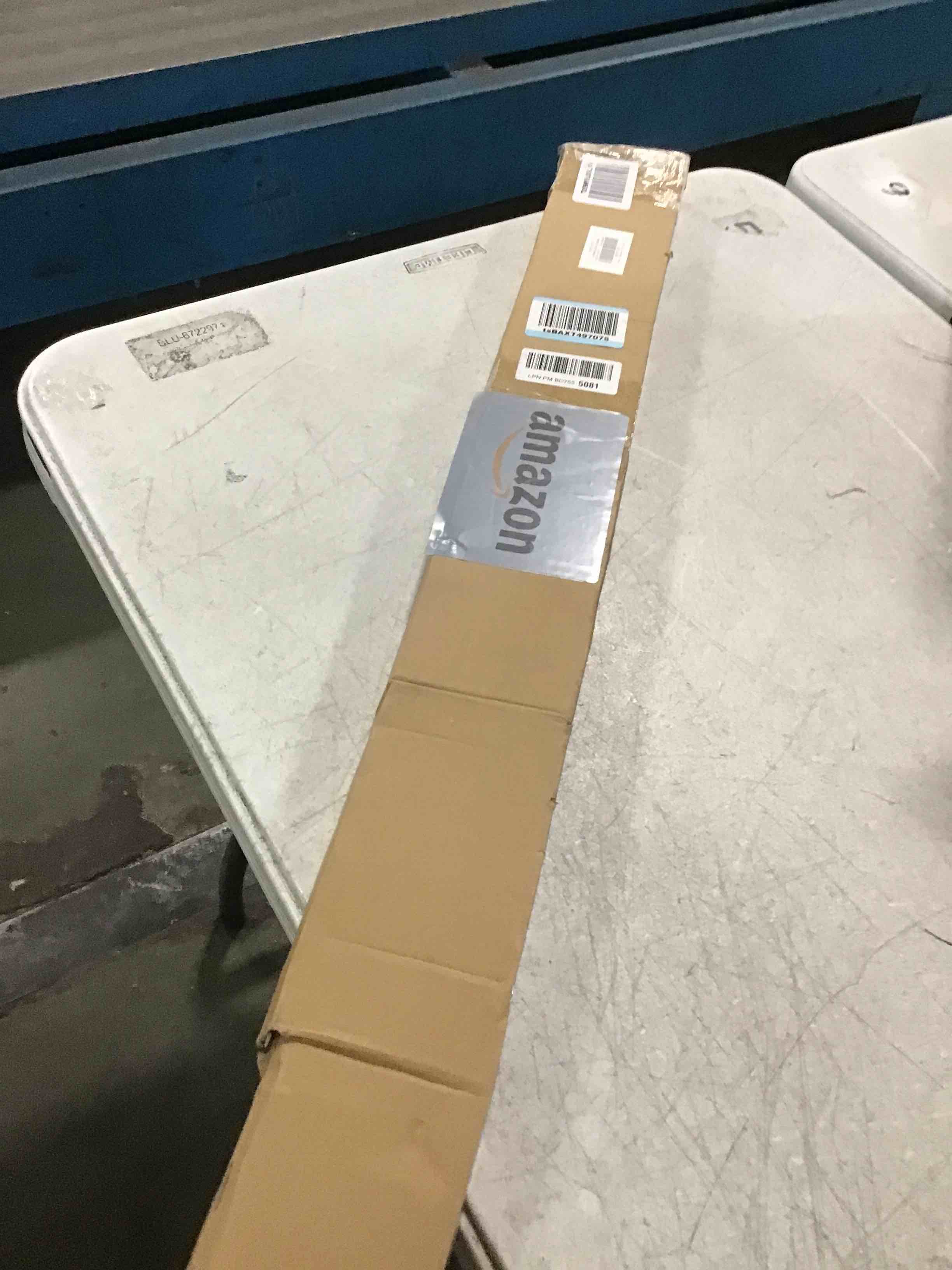 https://s3.amazonaws.com/lotting-images-prod/bidfta/TEA0245969_1726008901862.jpeg