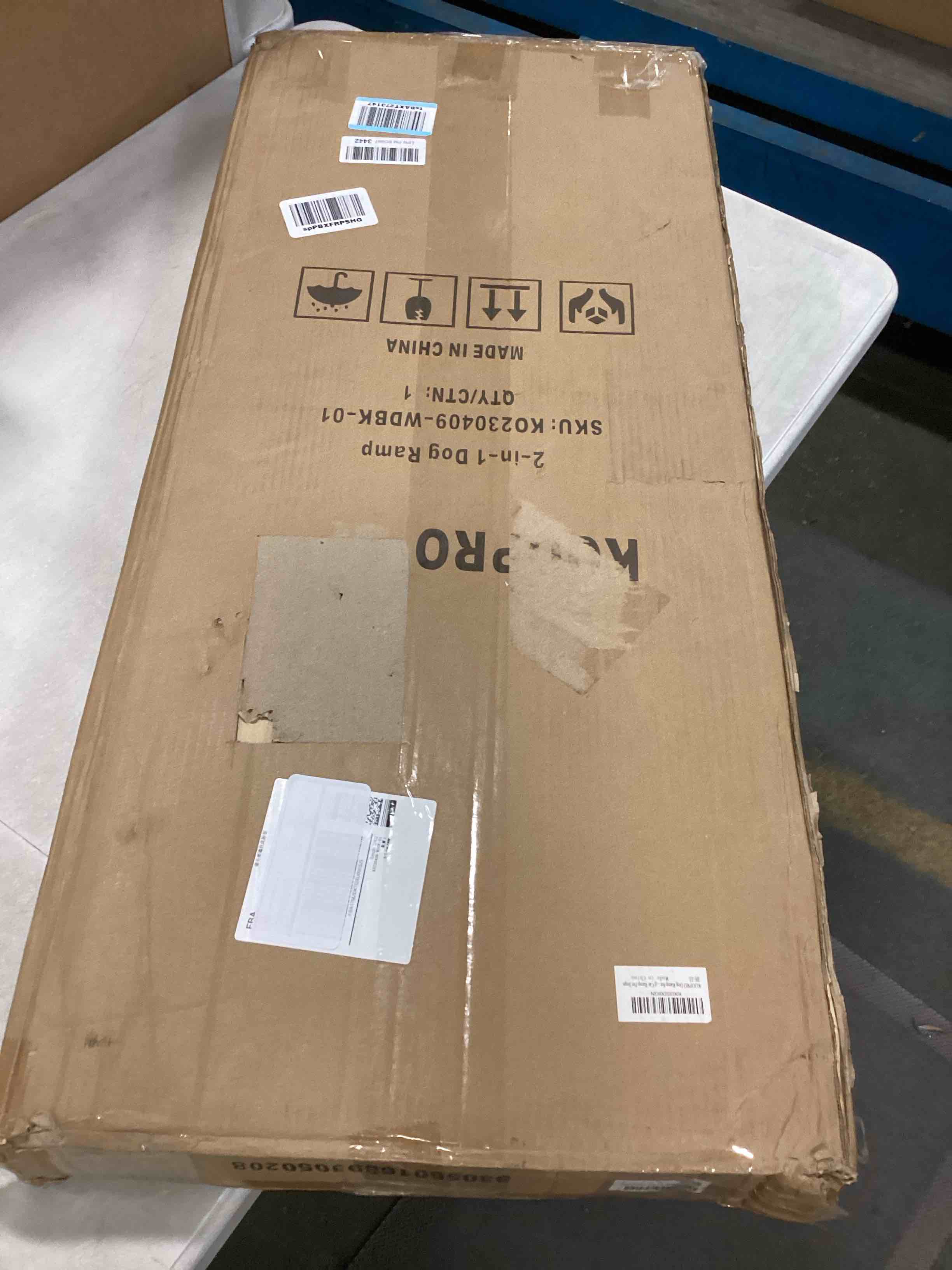 https://s3.amazonaws.com/lotting-images-prod/bidfta/TEA0247386_1726804885843.jpeg