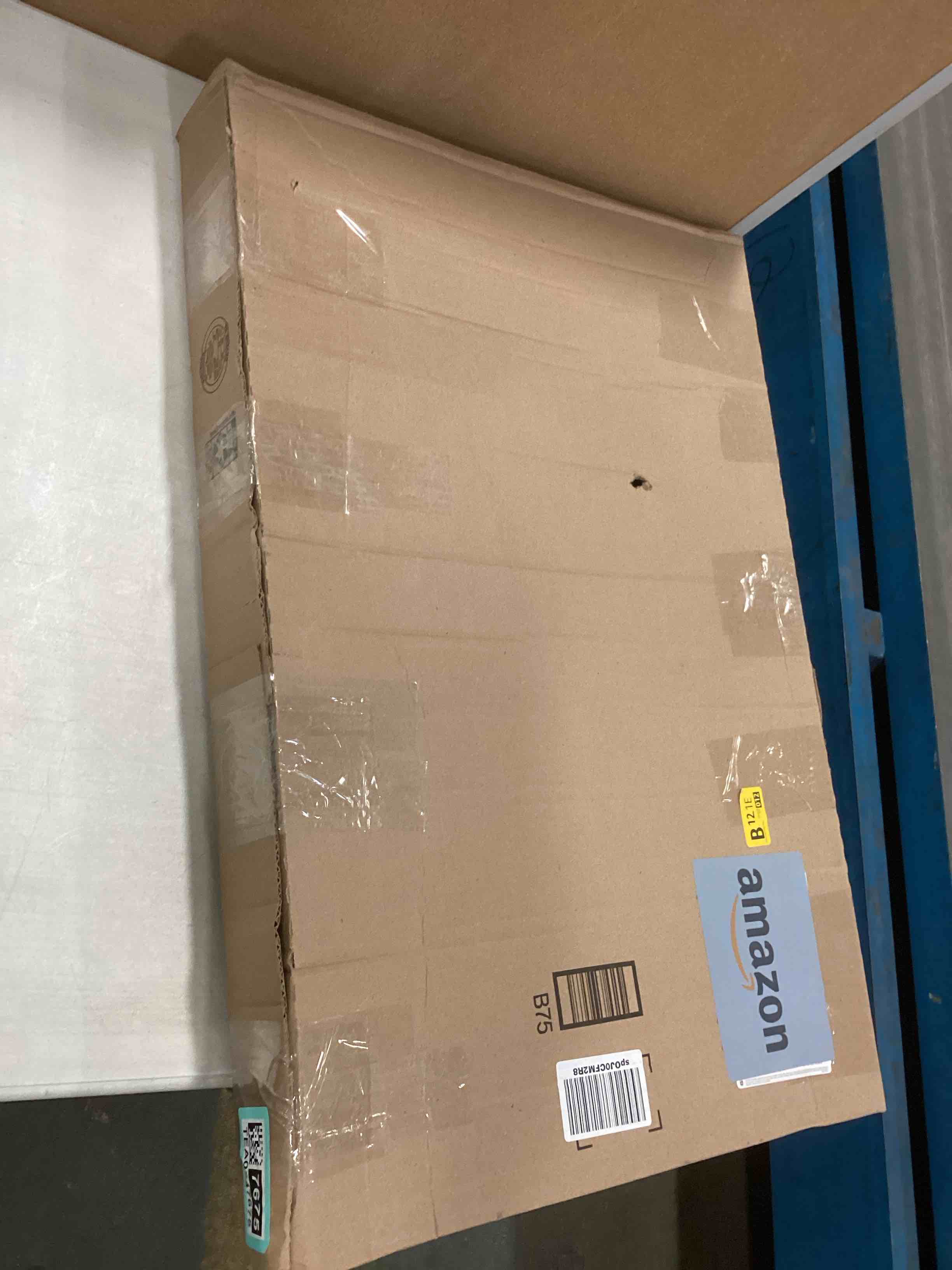 https://s3.amazonaws.com/lotting-images-prod/bidfta/TEA0247675_1726202842831.jpeg