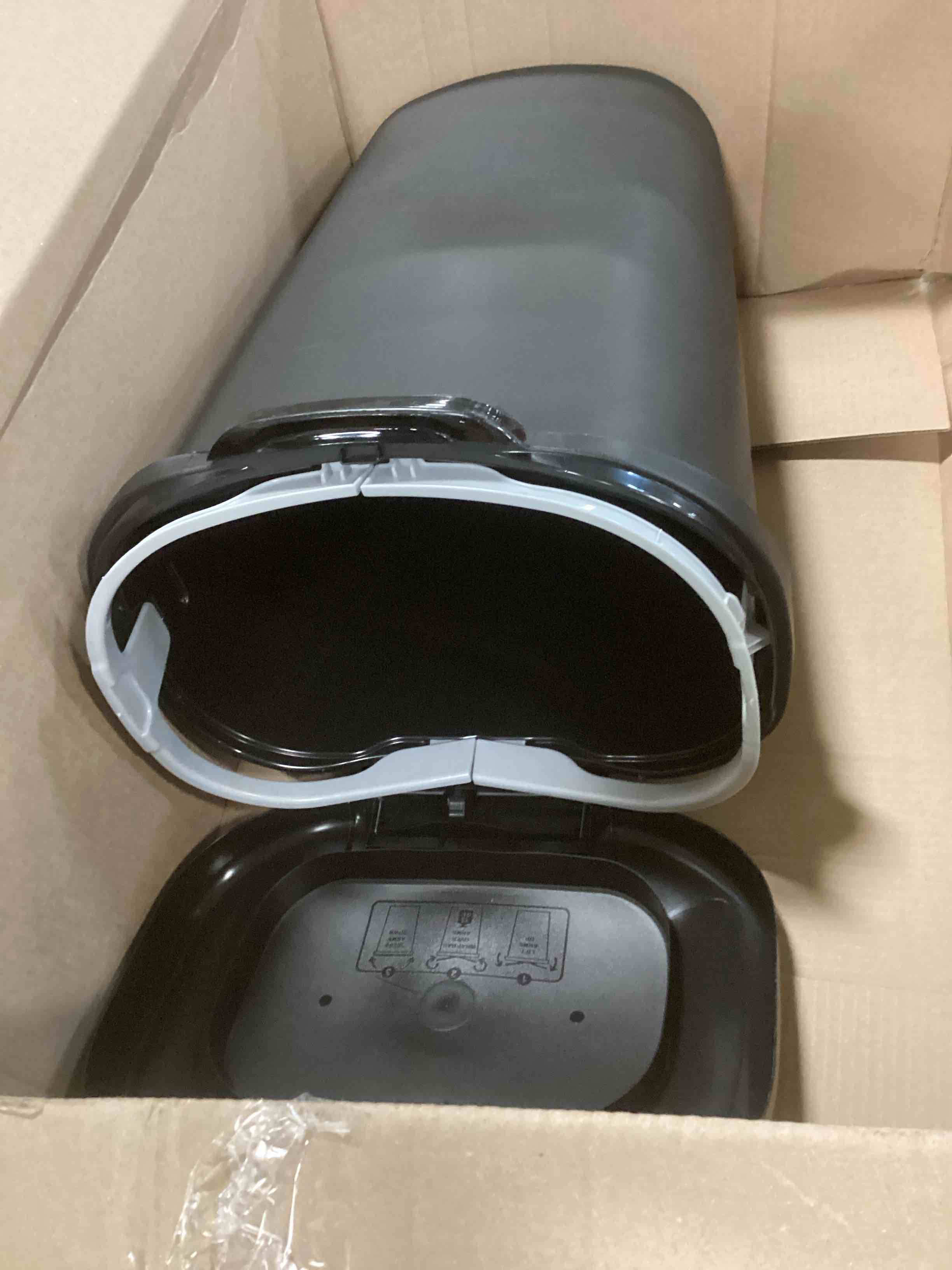 https://s3.amazonaws.com/lotting-images-prod/bidfta/TEA0247958_1726011716349.jpeg