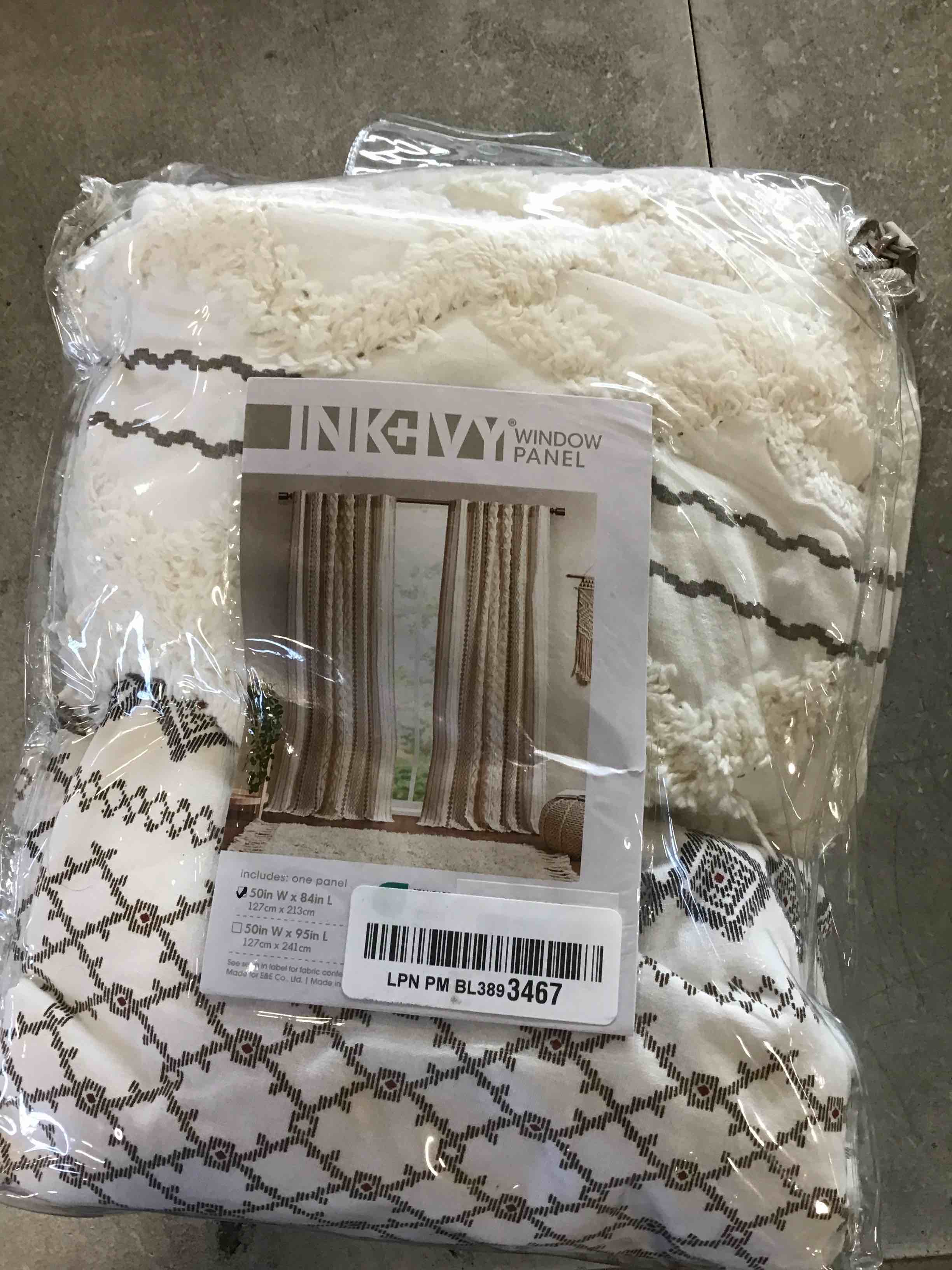 https://s3.amazonaws.com/lotting-images-prod/bidfta/TEA0248307_1726491945518.jpeg
