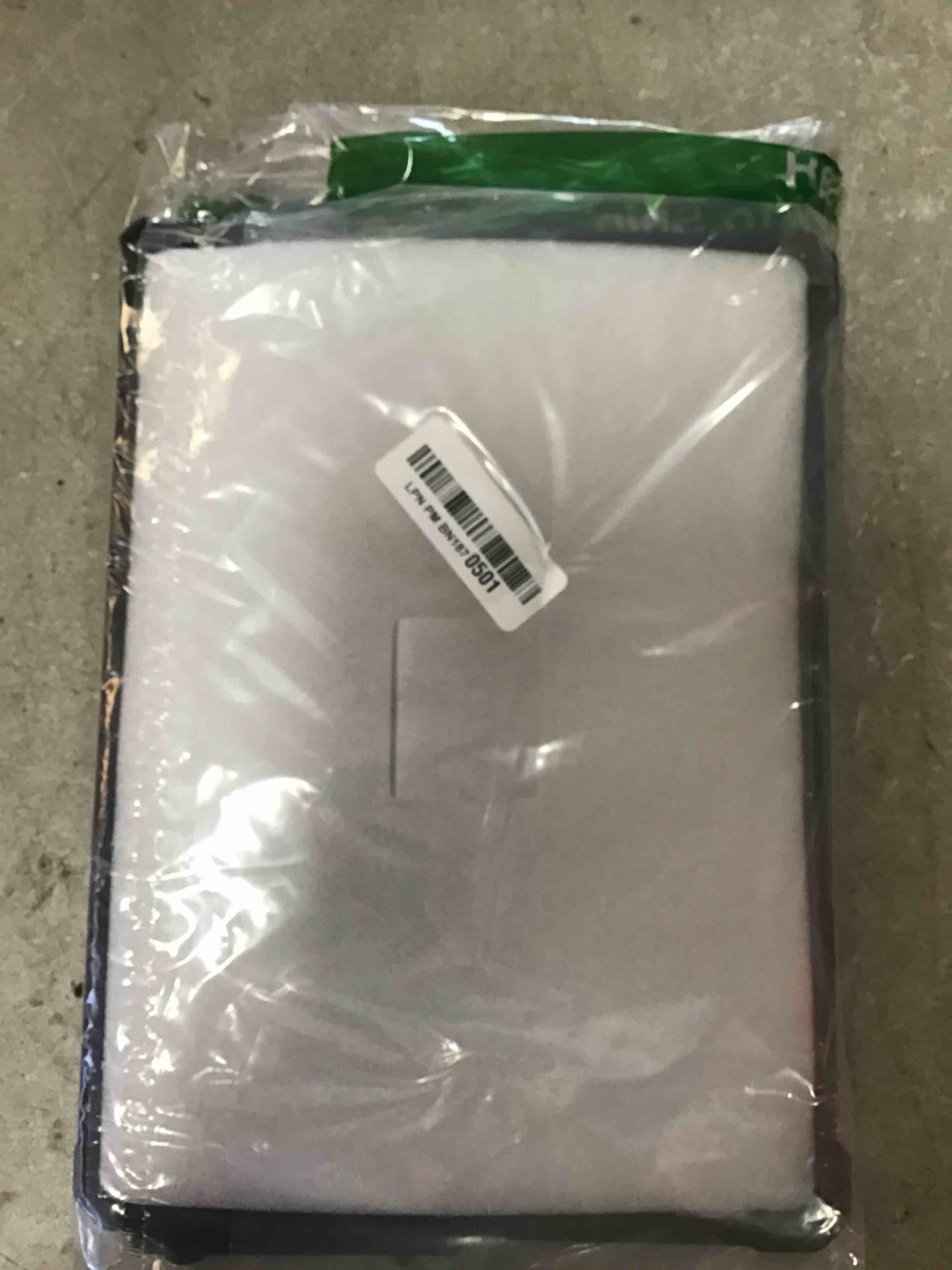 https://s3.amazonaws.com/lotting-images-prod/bidfta/TEA0248373_1726488645285.jpeg