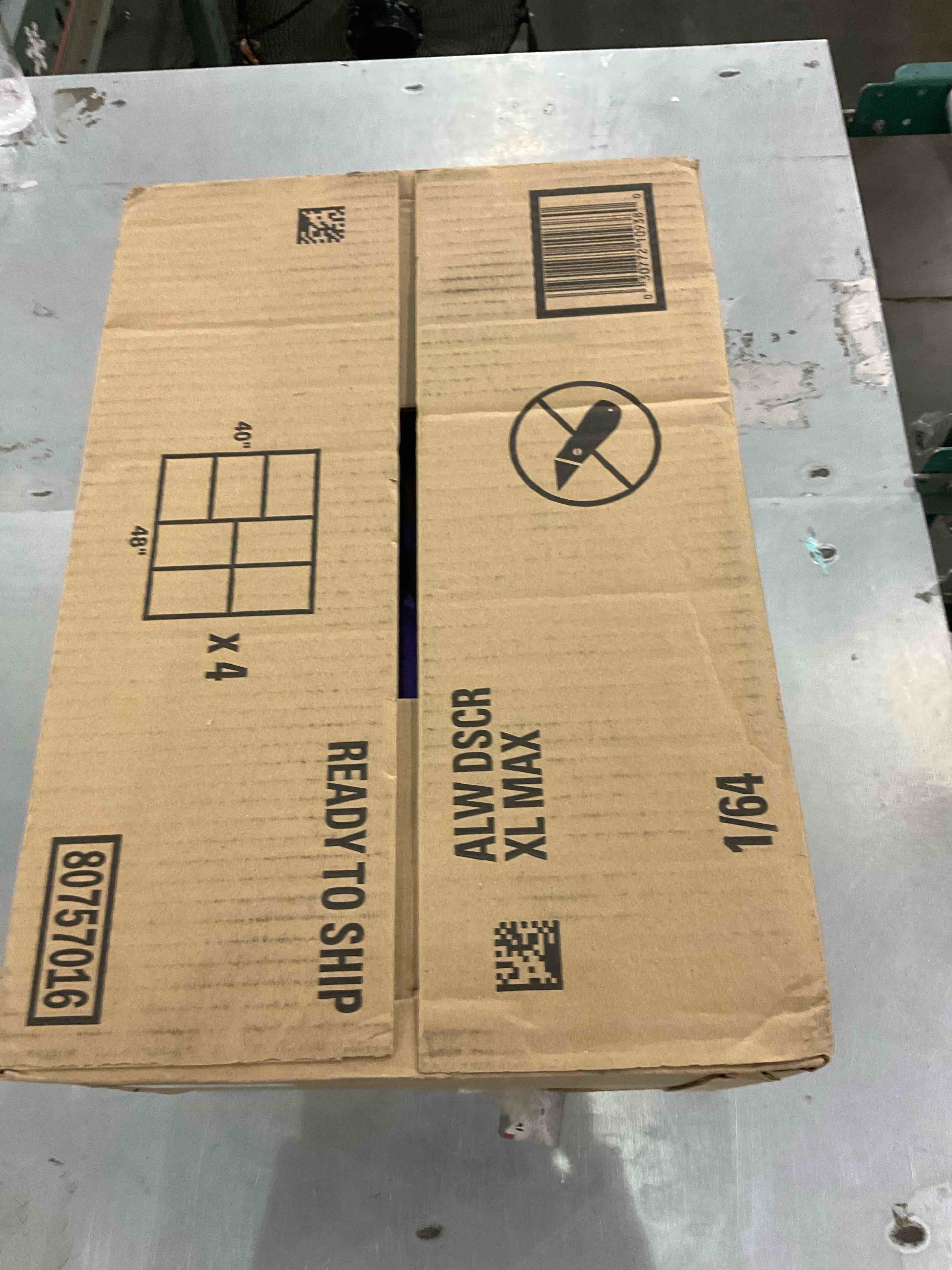 https://s3.amazonaws.com/lotting-images-prod/bidfta/TEA0250912_1727273339491.jpeg