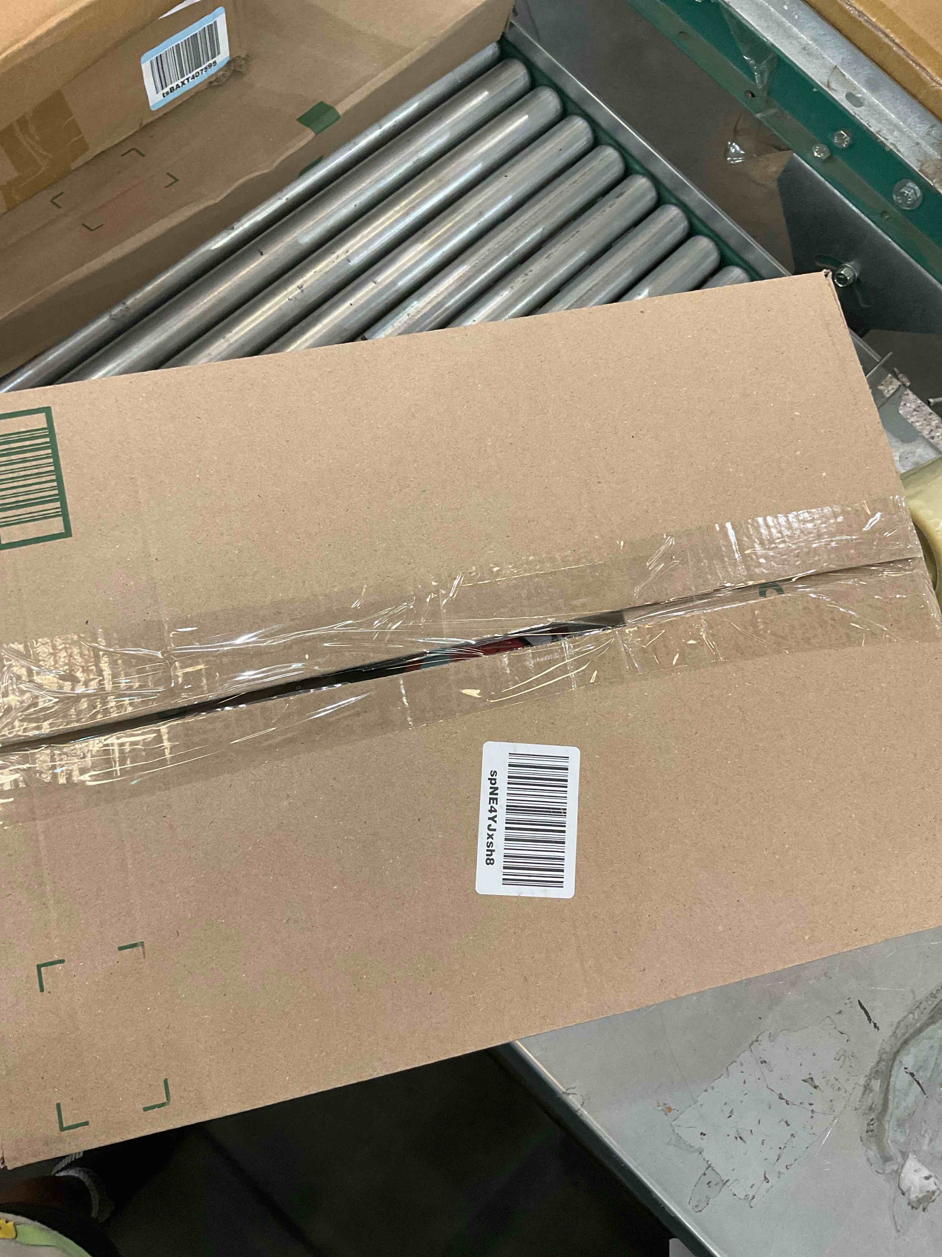 https://s3.amazonaws.com/lotting-images-prod/bidfta/TEA0251531_1726598745882.jpeg