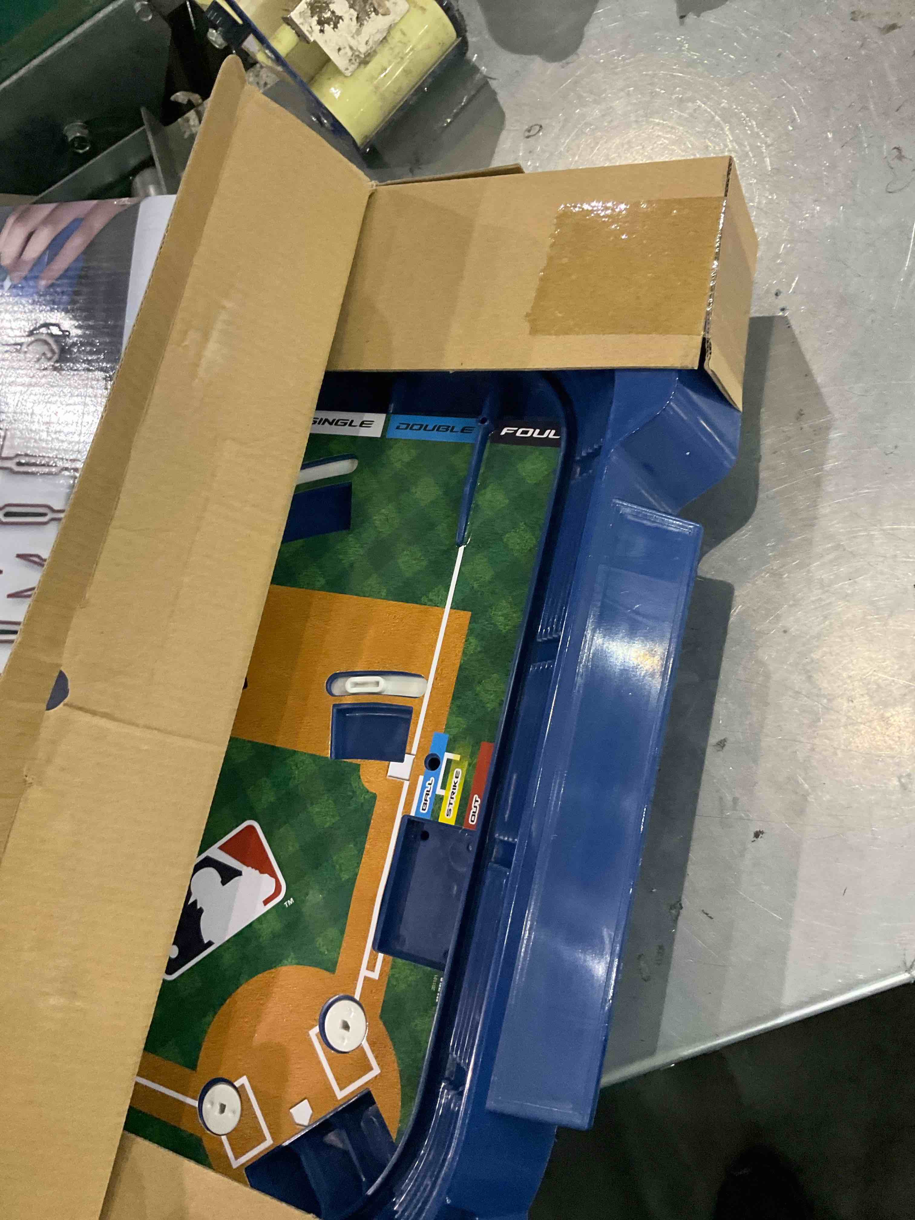 Merchant Ambassador Mlb Slammin Sluggers Baseball Game