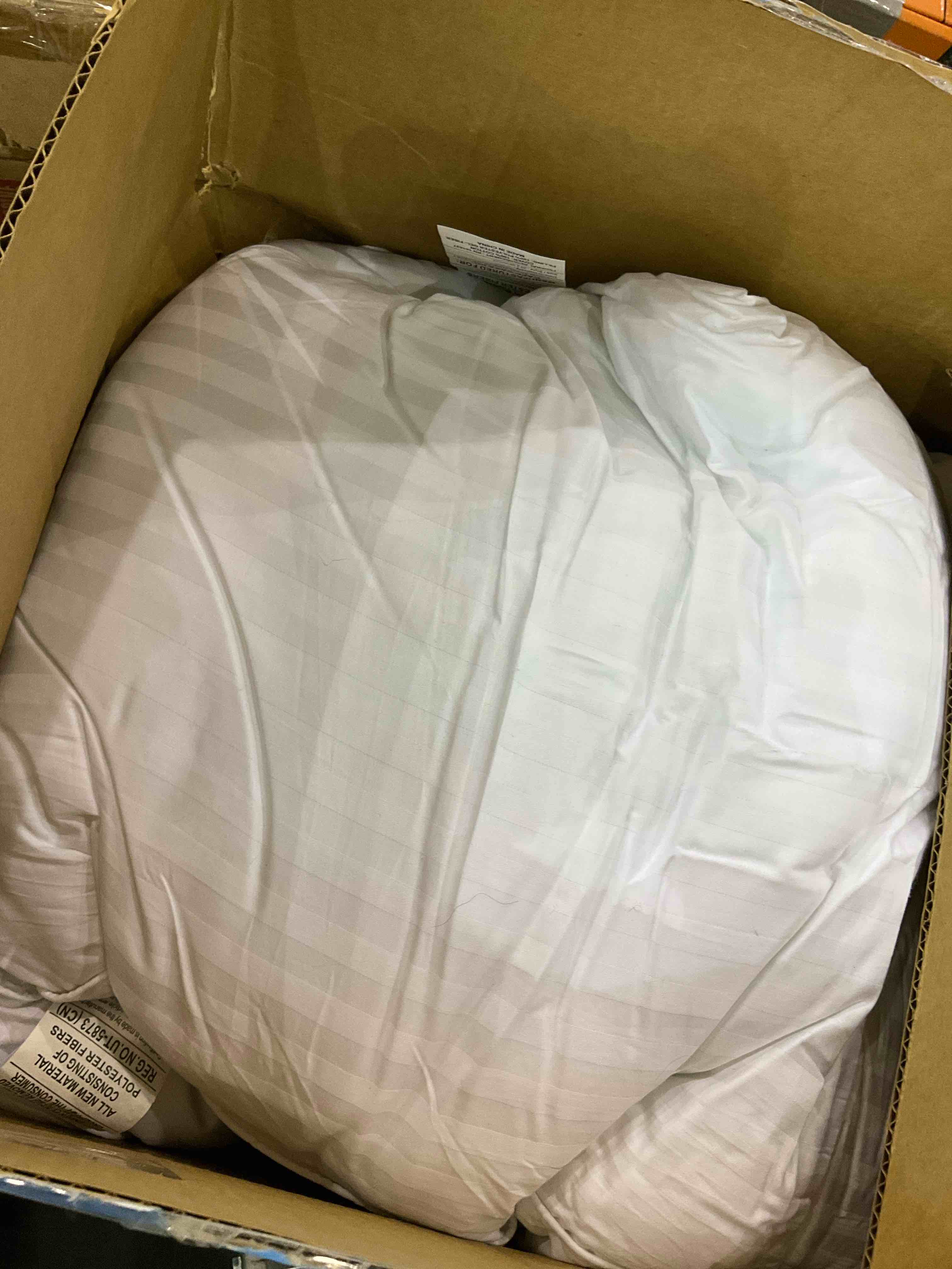 https://s3.amazonaws.com/lotting-images-prod/bidfta/TEA0251865_1726487953661.jpeg