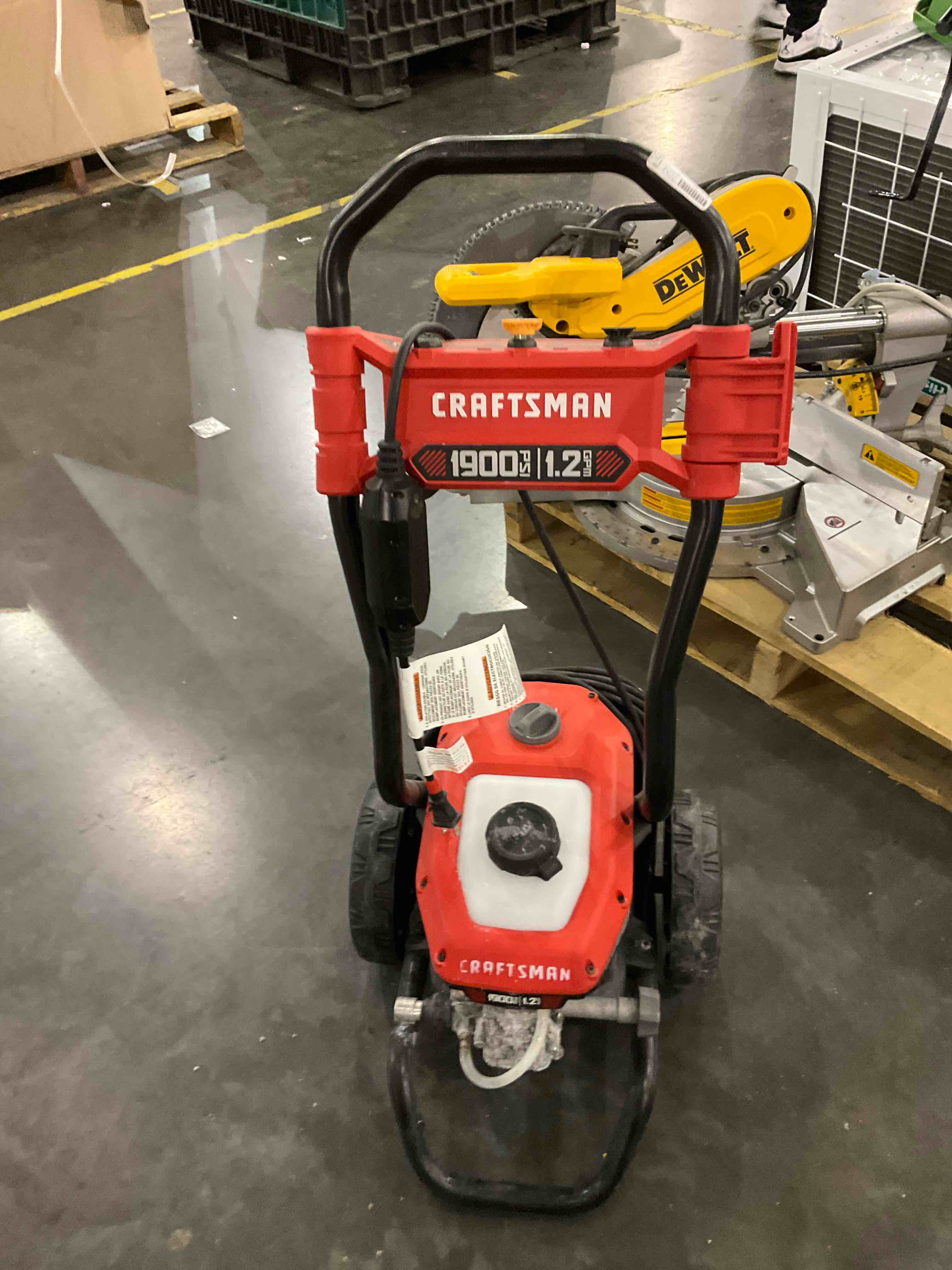 Electric Cold Water Pressure Washer (1900 MAX PSI*)