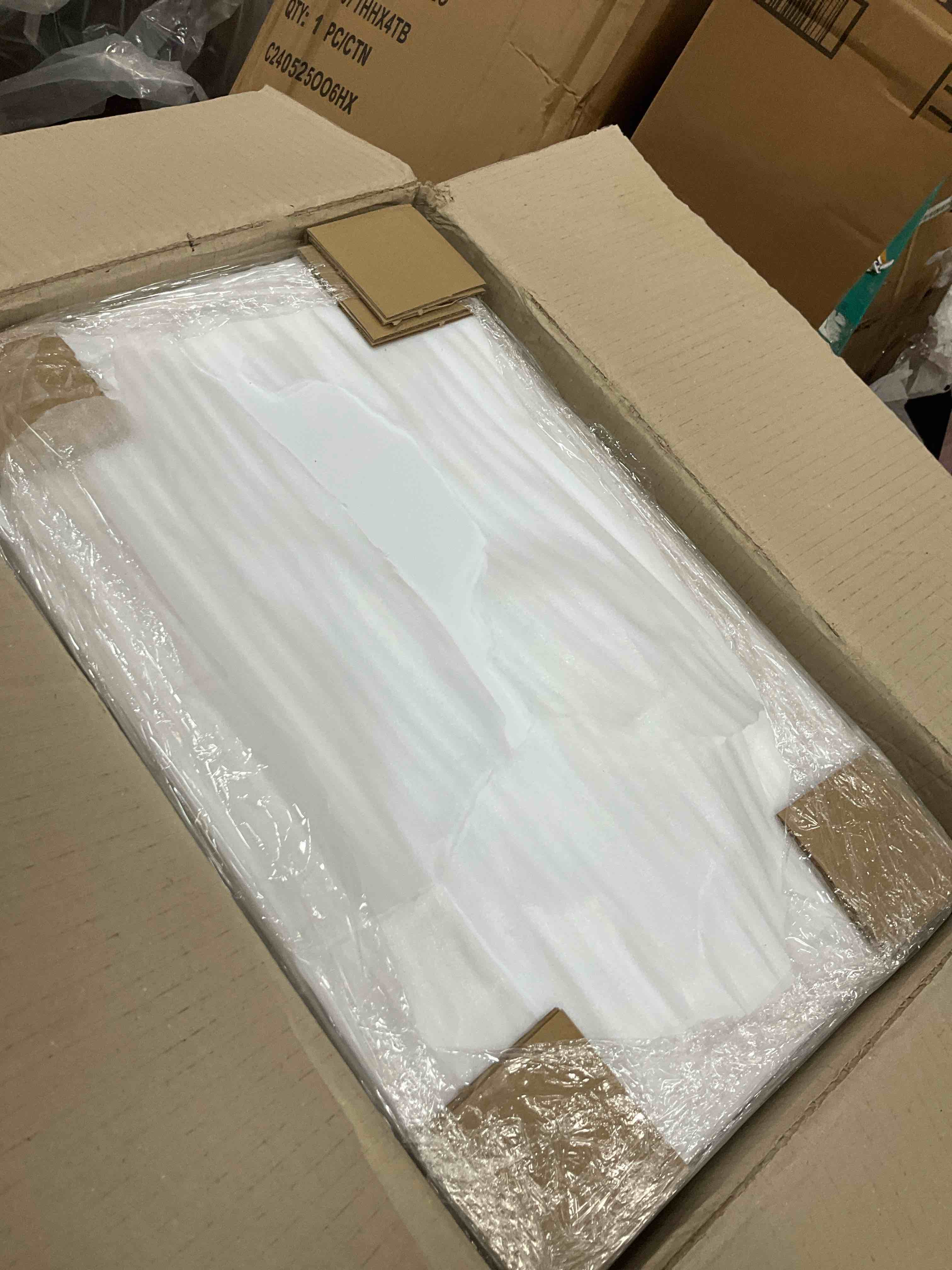 https://s3.amazonaws.com/lotting-images-prod/bidfta/TEA0254623_1732030222875.jpeg