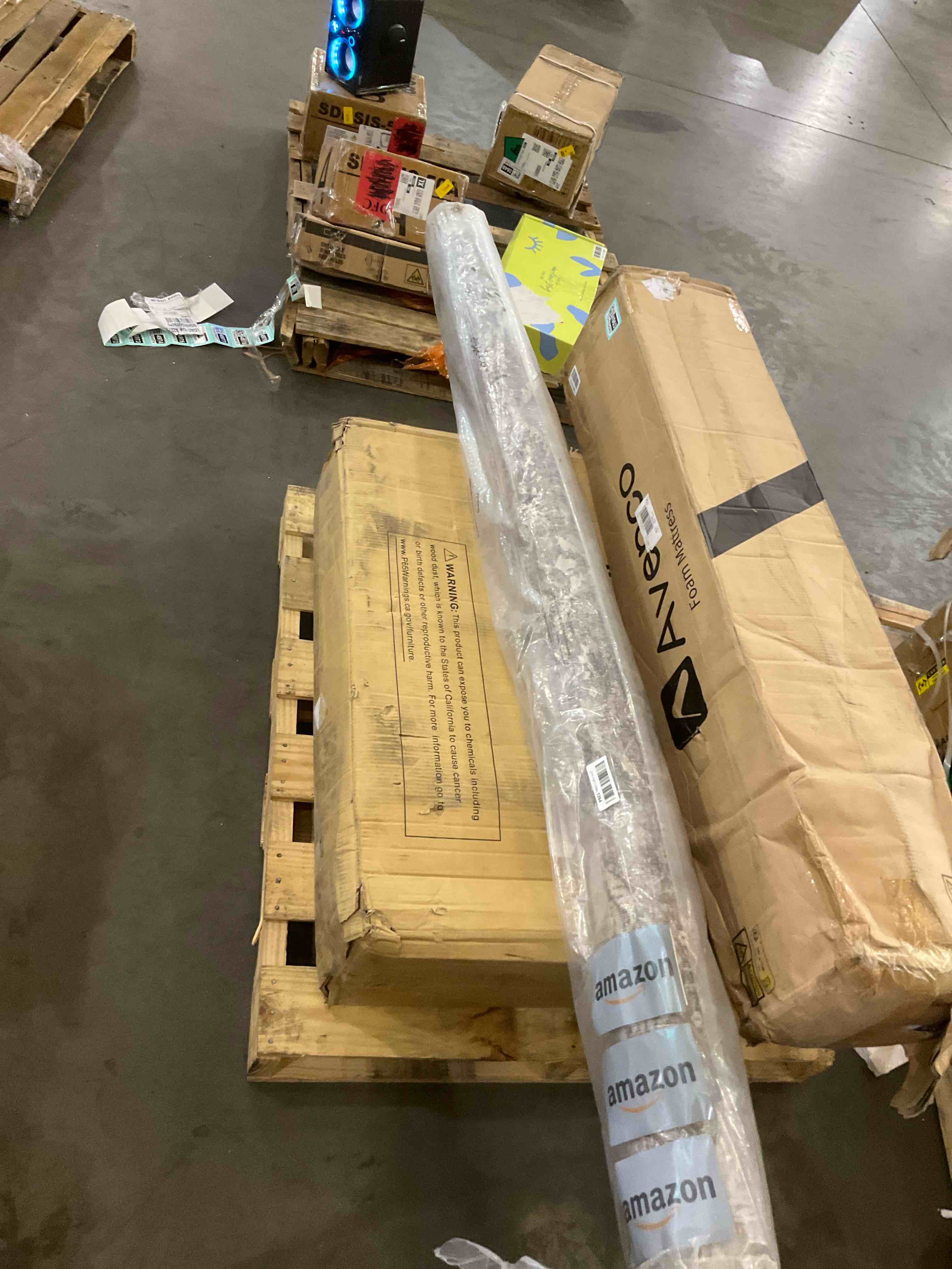 https://s3.amazonaws.com/lotting-images-prod/bidfta/TEA0254964_1729607061092.jpeg