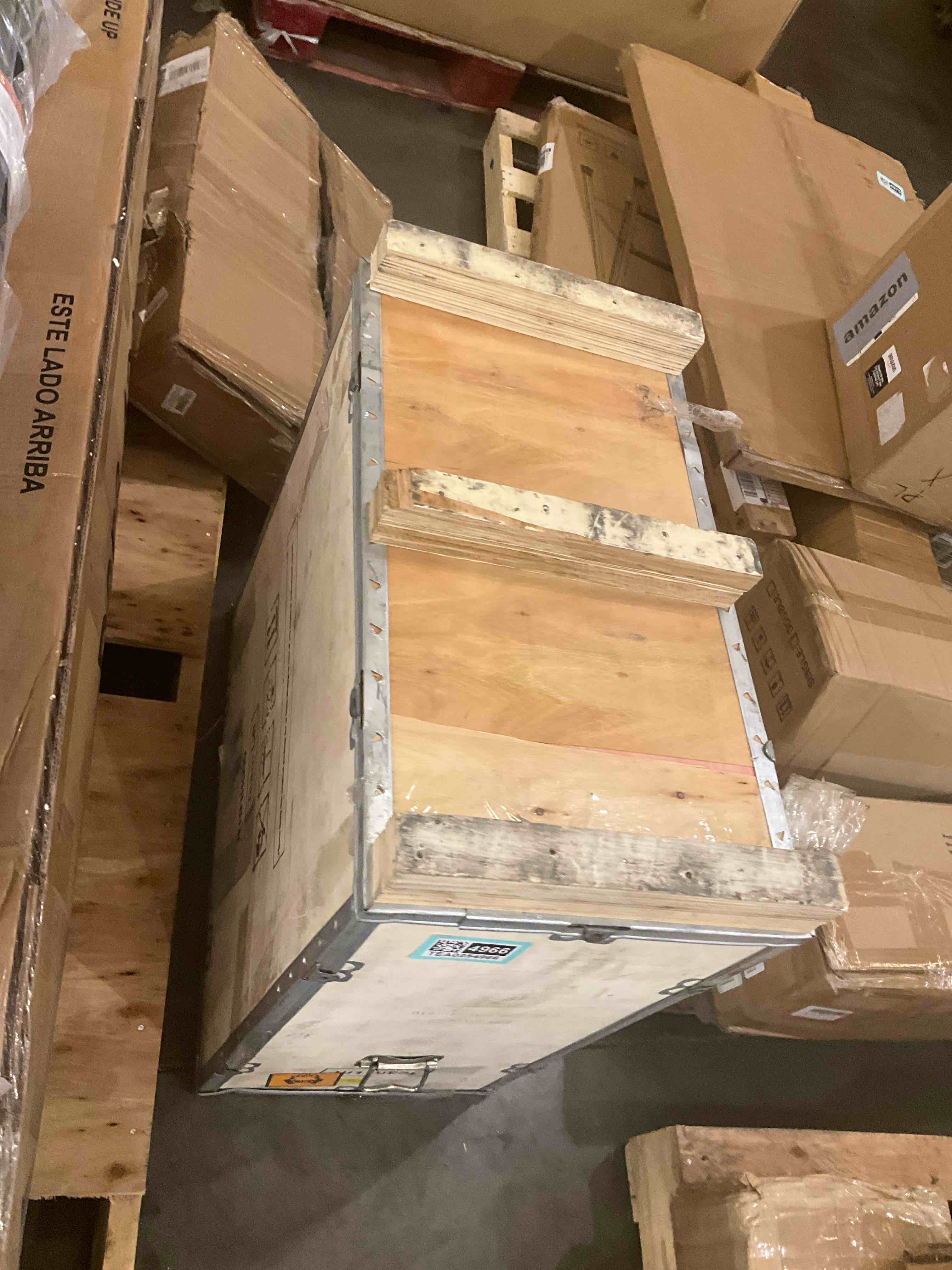https://s3.amazonaws.com/lotting-images-prod/bidfta/TEA0254966_1729609418109.jpeg