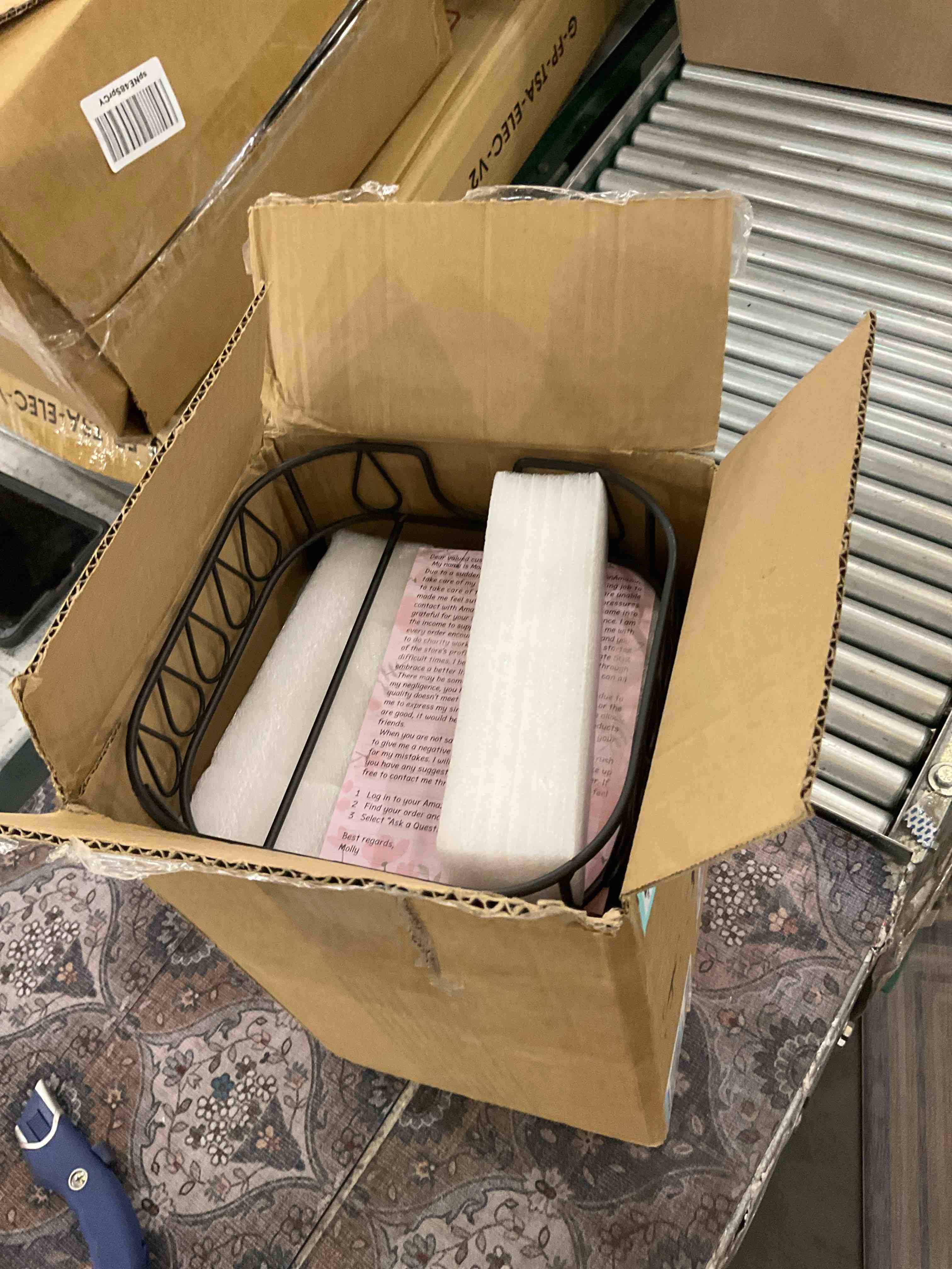 https://s3.amazonaws.com/lotting-images-prod/bidfta/TEA0255910_1727110032383.jpeg