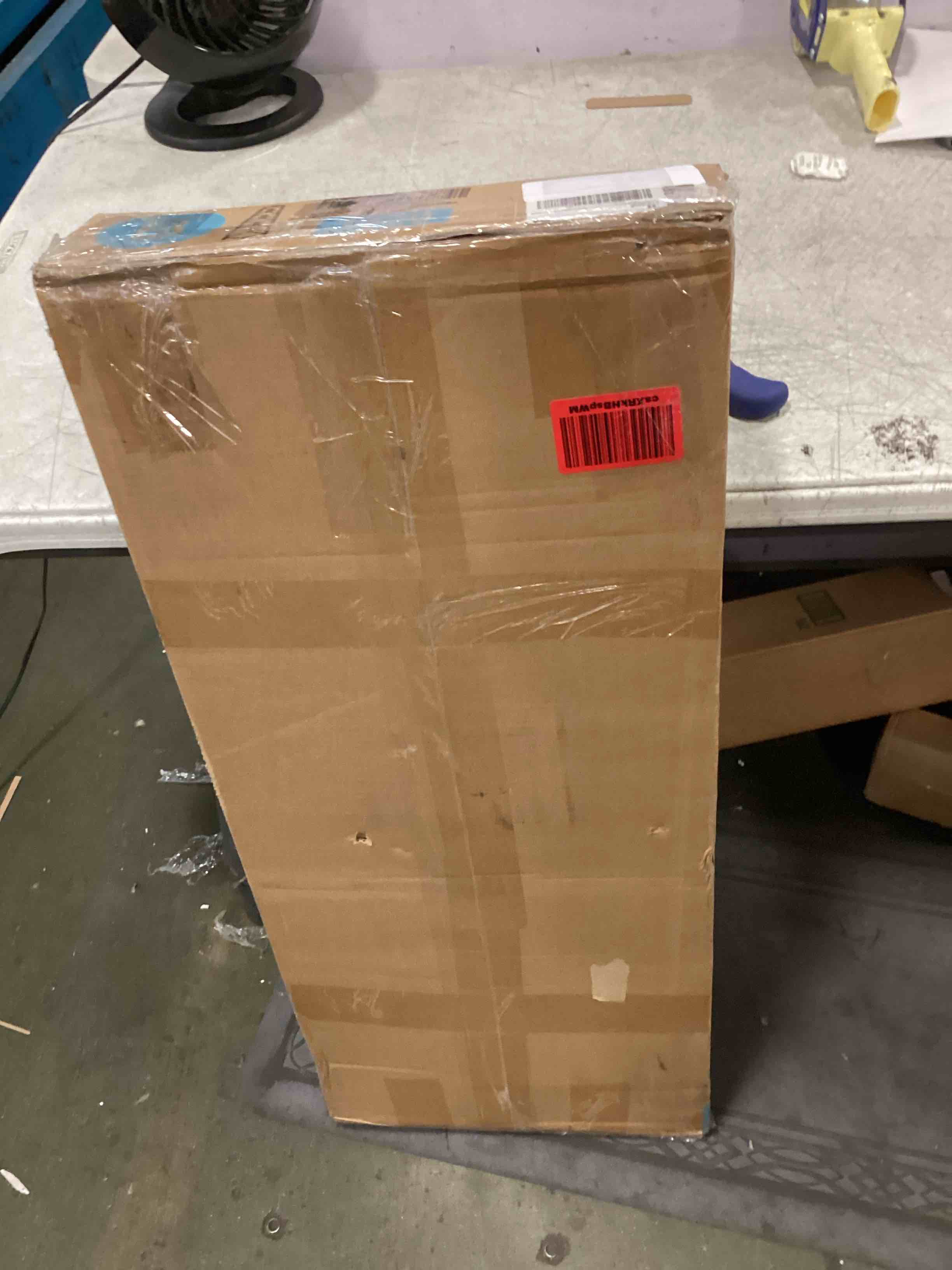 https://s3.amazonaws.com/lotting-images-prod/bidfta/TEA0256526_1727186132537.jpeg