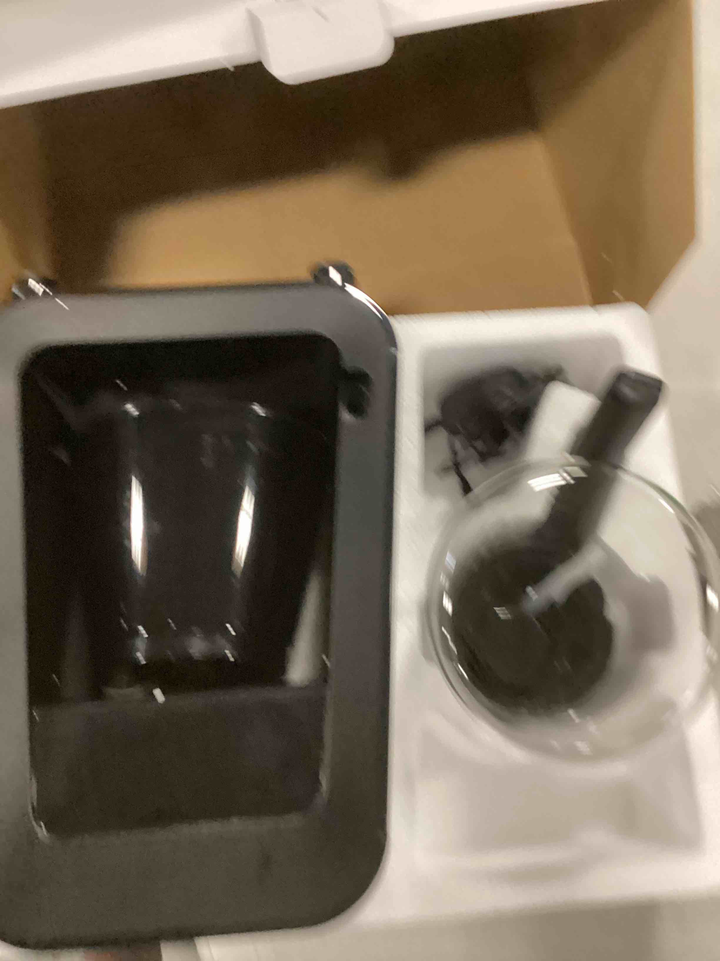 https://s3.amazonaws.com/lotting-images-prod/bidfta/TEA0257398_1726510453750.jpeg