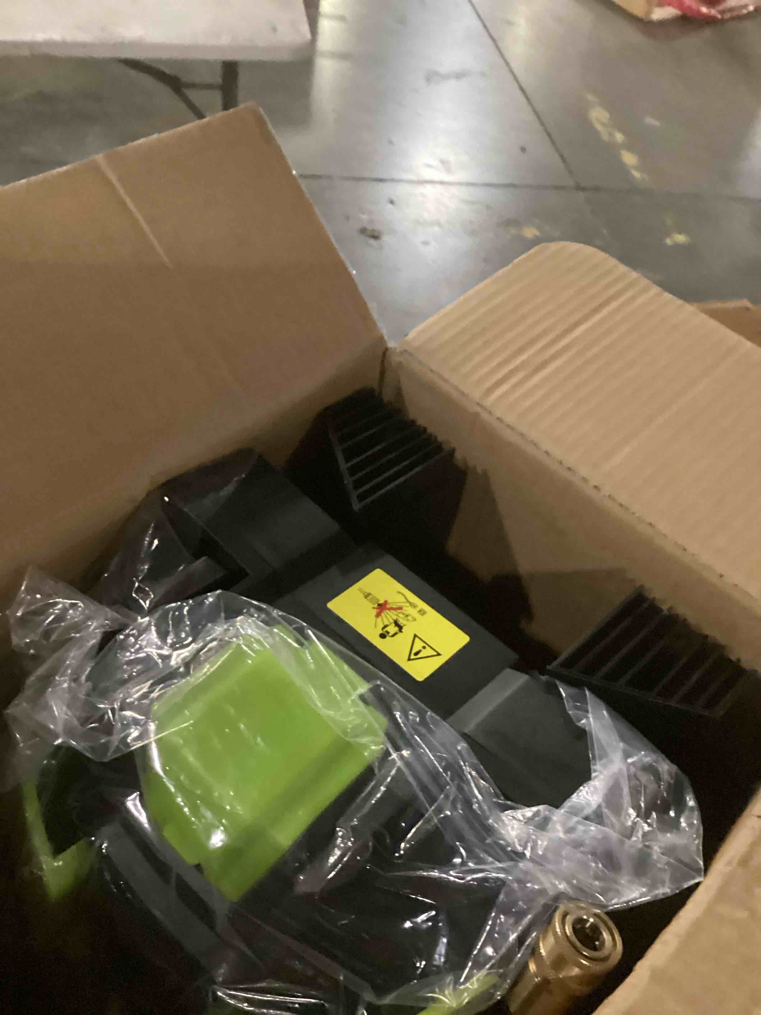 https://s3.amazonaws.com/lotting-images-prod/bidfta/TEA0262060_1745412725952.jpeg