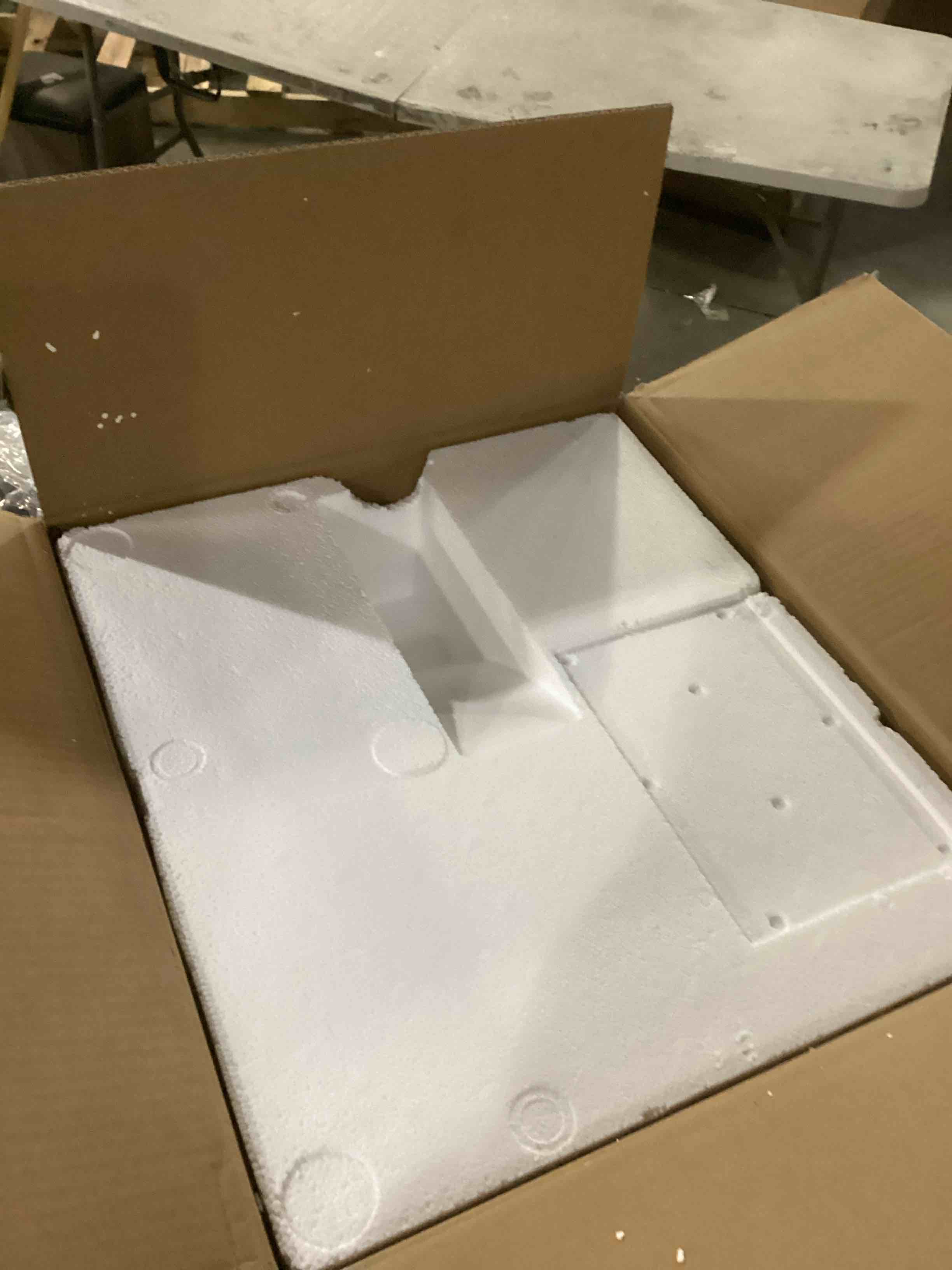 https://s3.amazonaws.com/lotting-images-prod/bidfta/TEA0262078_1745410360918.jpeg