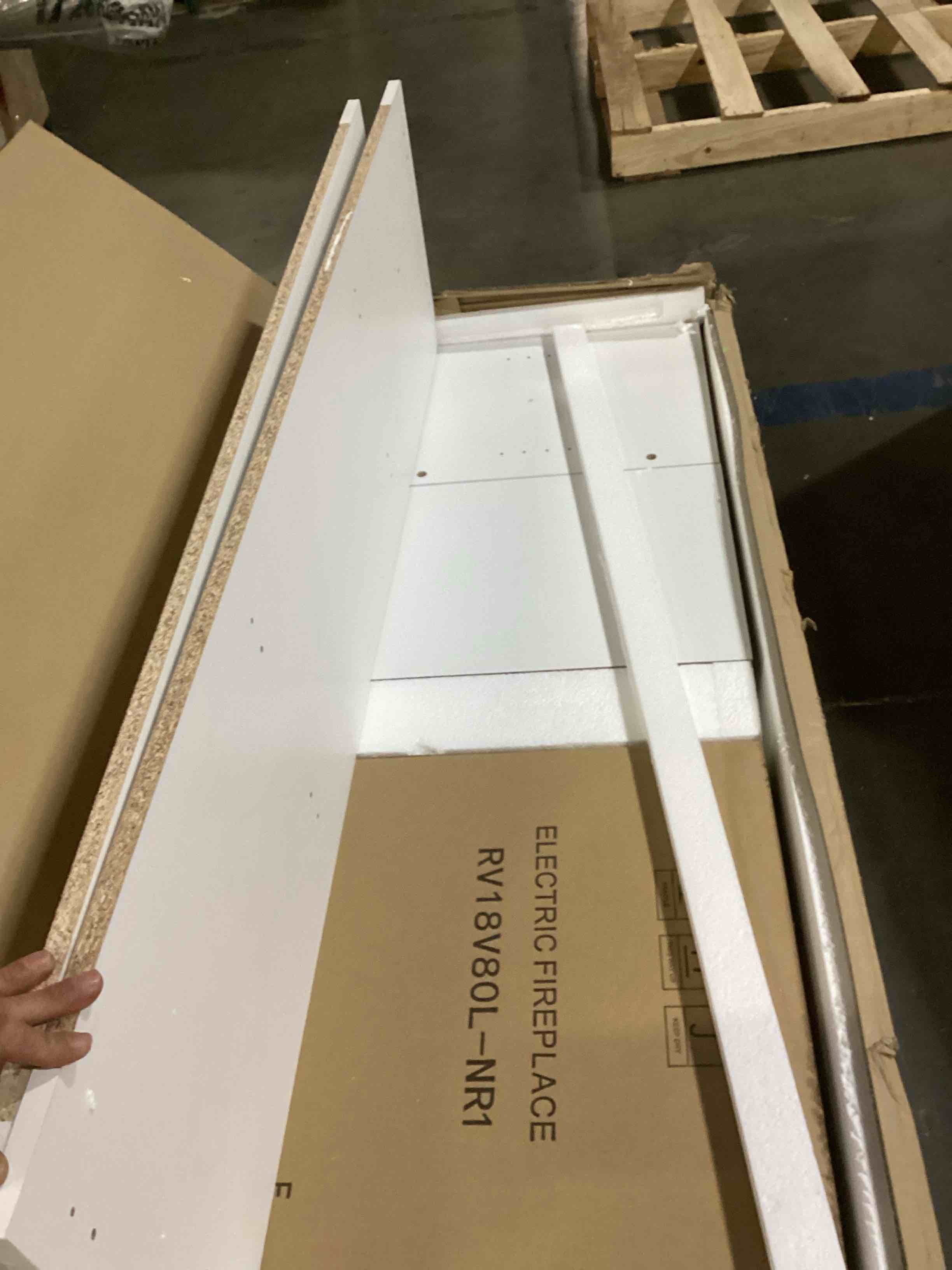 https://s3.amazonaws.com/lotting-images-prod/bidfta/TEA0262876_1744204725354.jpeg