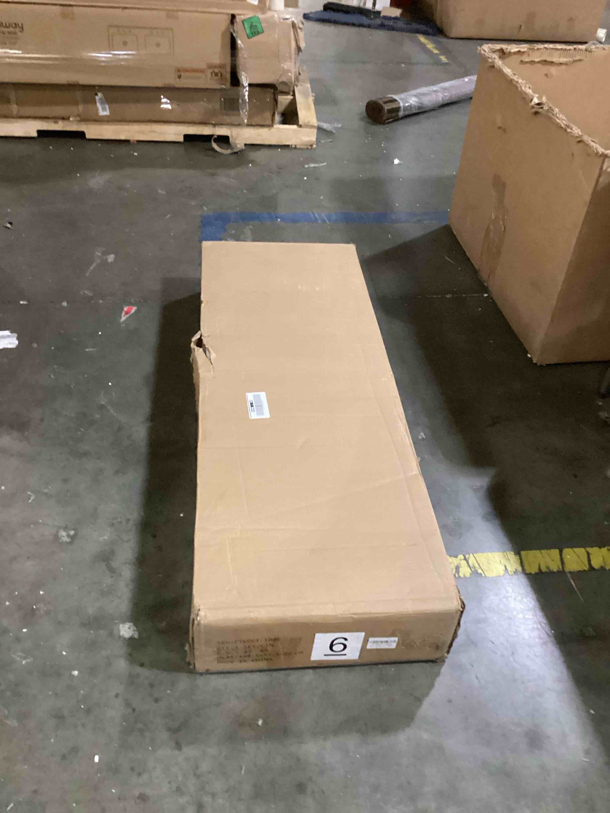 https://s3.amazonaws.com/lotting-images-prod/bidfta/TEA0263119_1743772859199.jpeg
