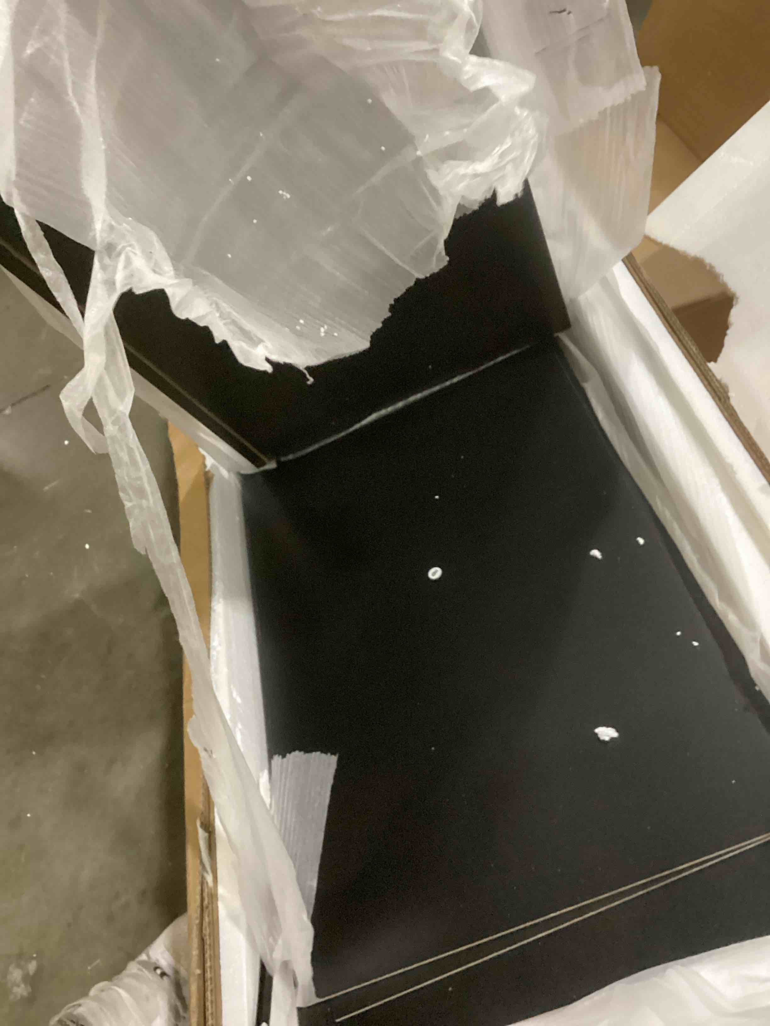 https://s3.amazonaws.com/lotting-images-prod/bidfta/TEA0263119_1743772909774.jpeg