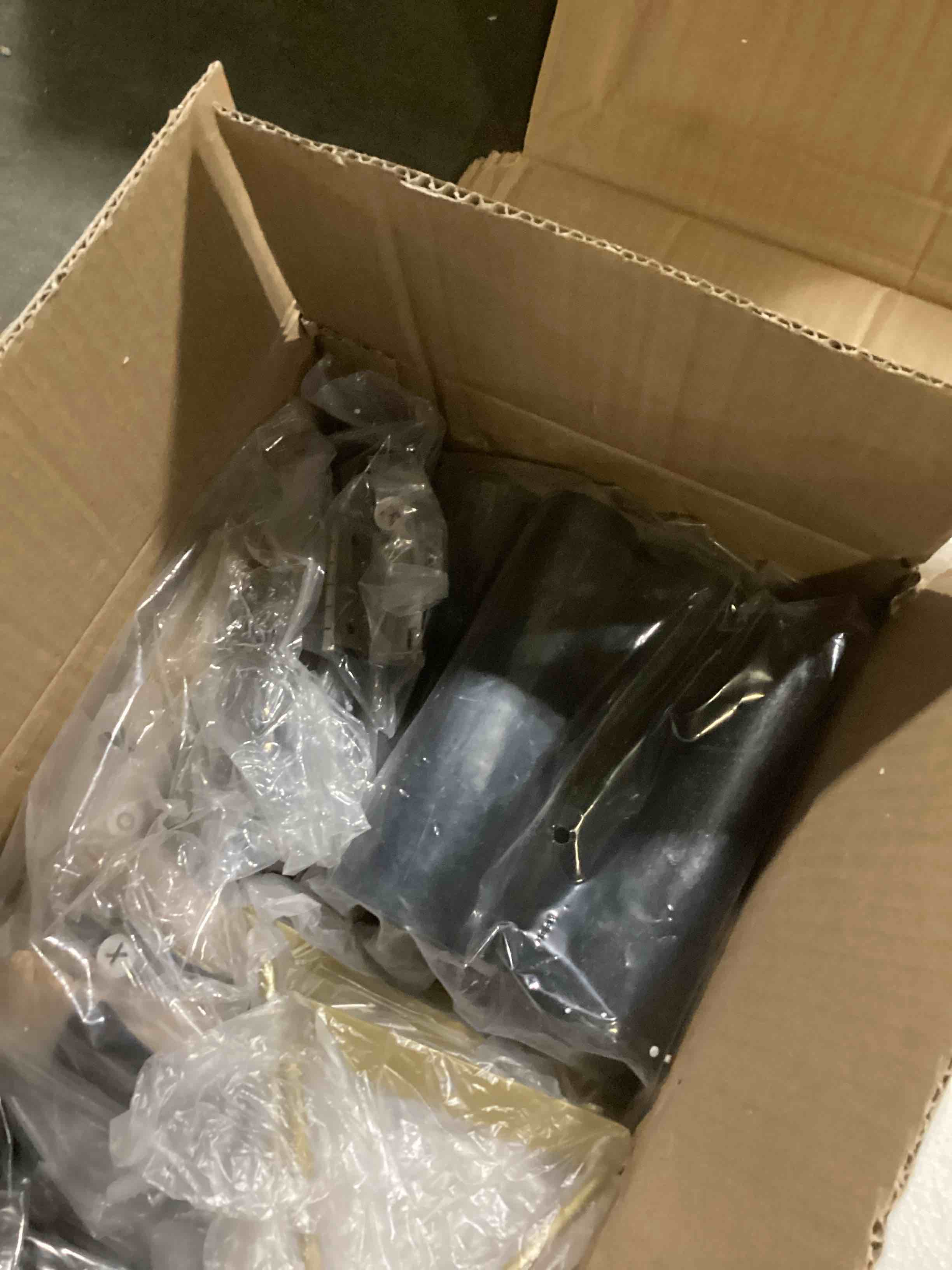 https://s3.amazonaws.com/lotting-images-prod/bidfta/TEA0263119_1743772961476.jpeg