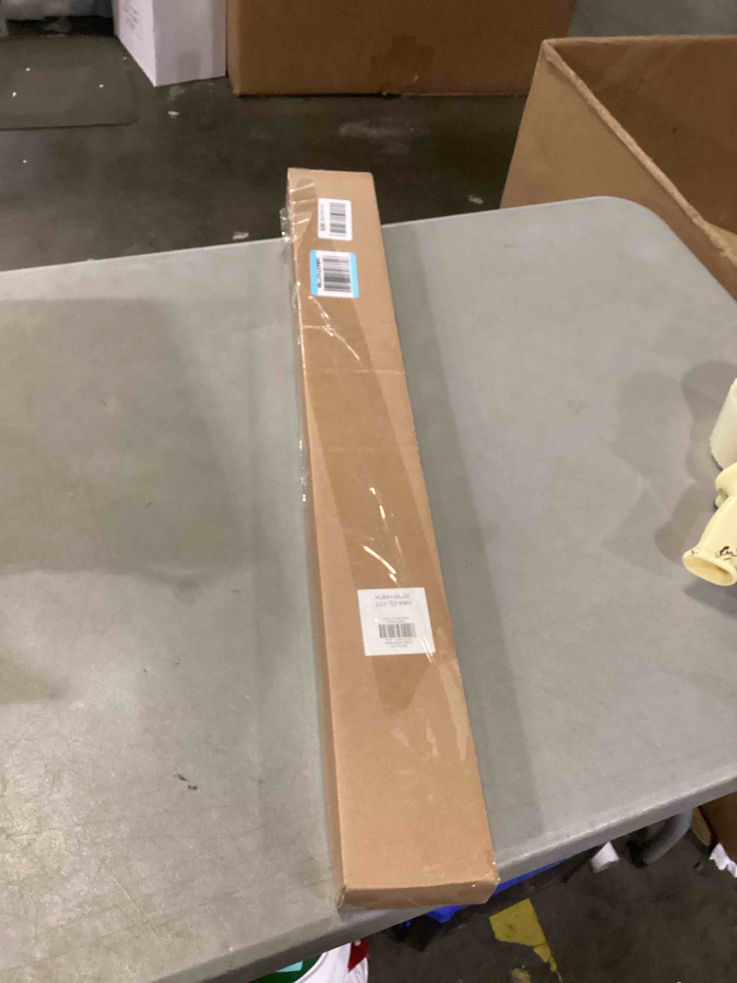 https://s3.amazonaws.com/lotting-images-prod/bidfta/TEA0263297_1743681341054.jpeg