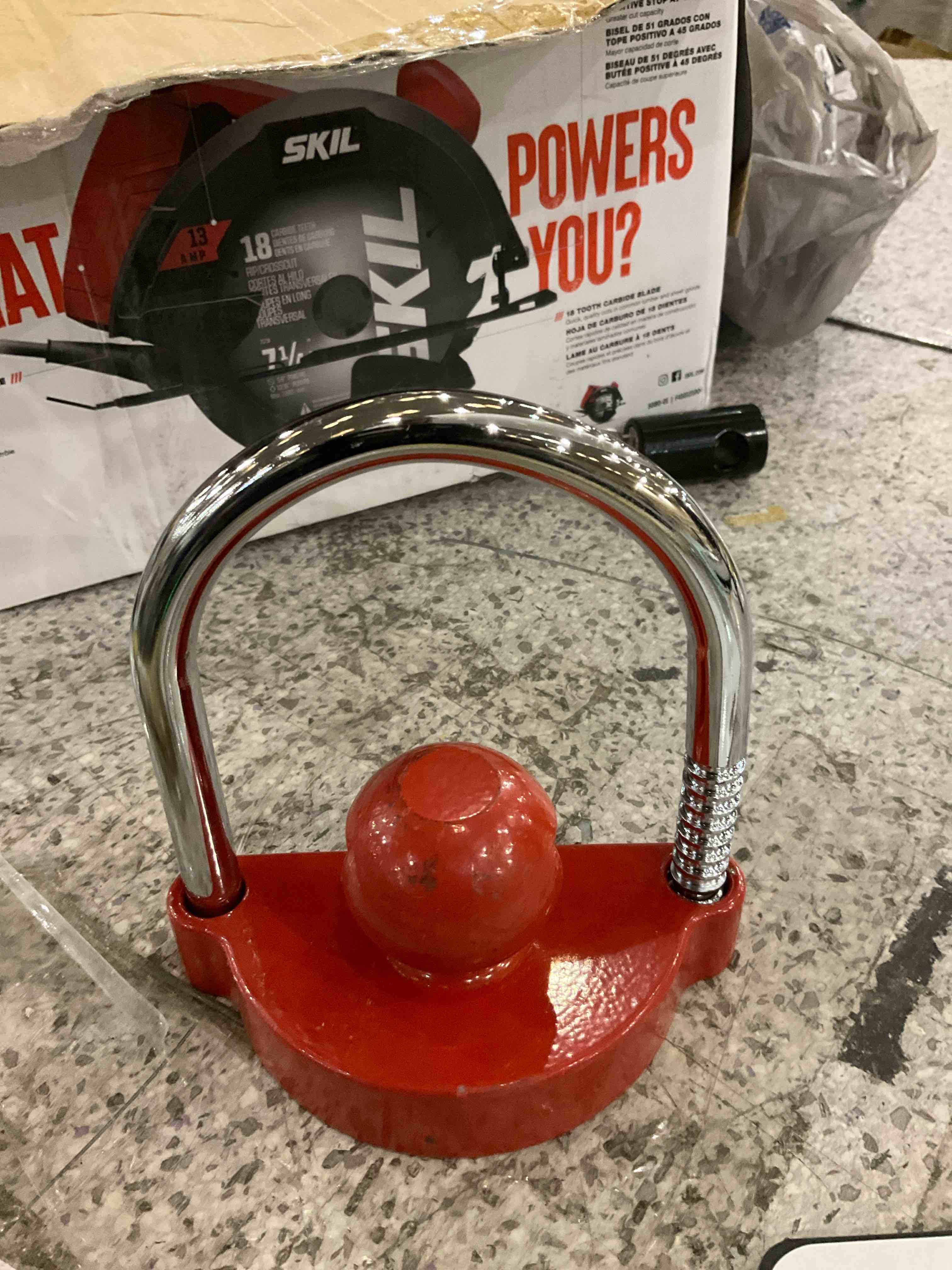 15901 Universal Coupler Lock