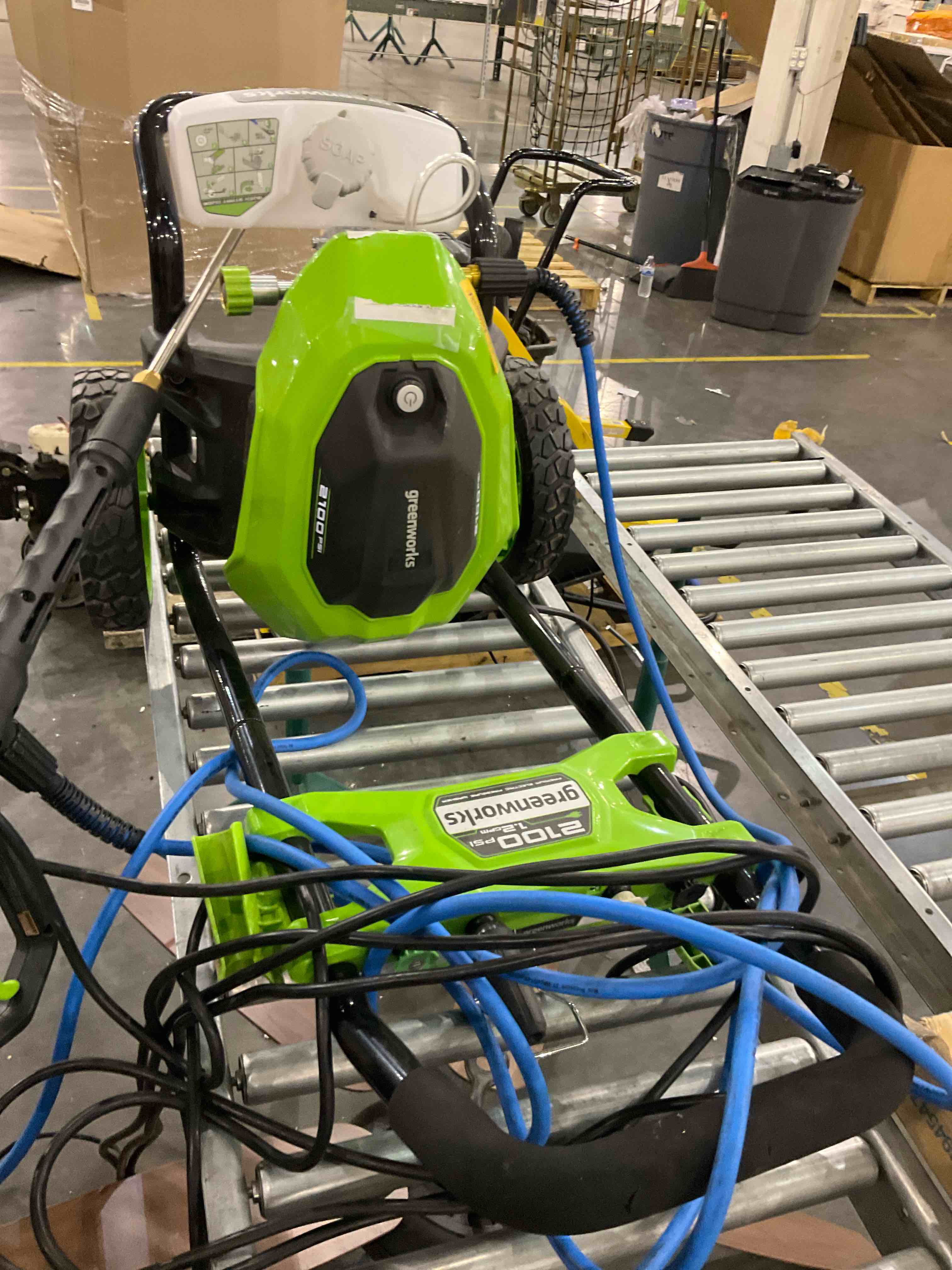 https://s3.amazonaws.com/lotting-images-prod/bidfta/TEA0265613_1730984074248.jpeg
