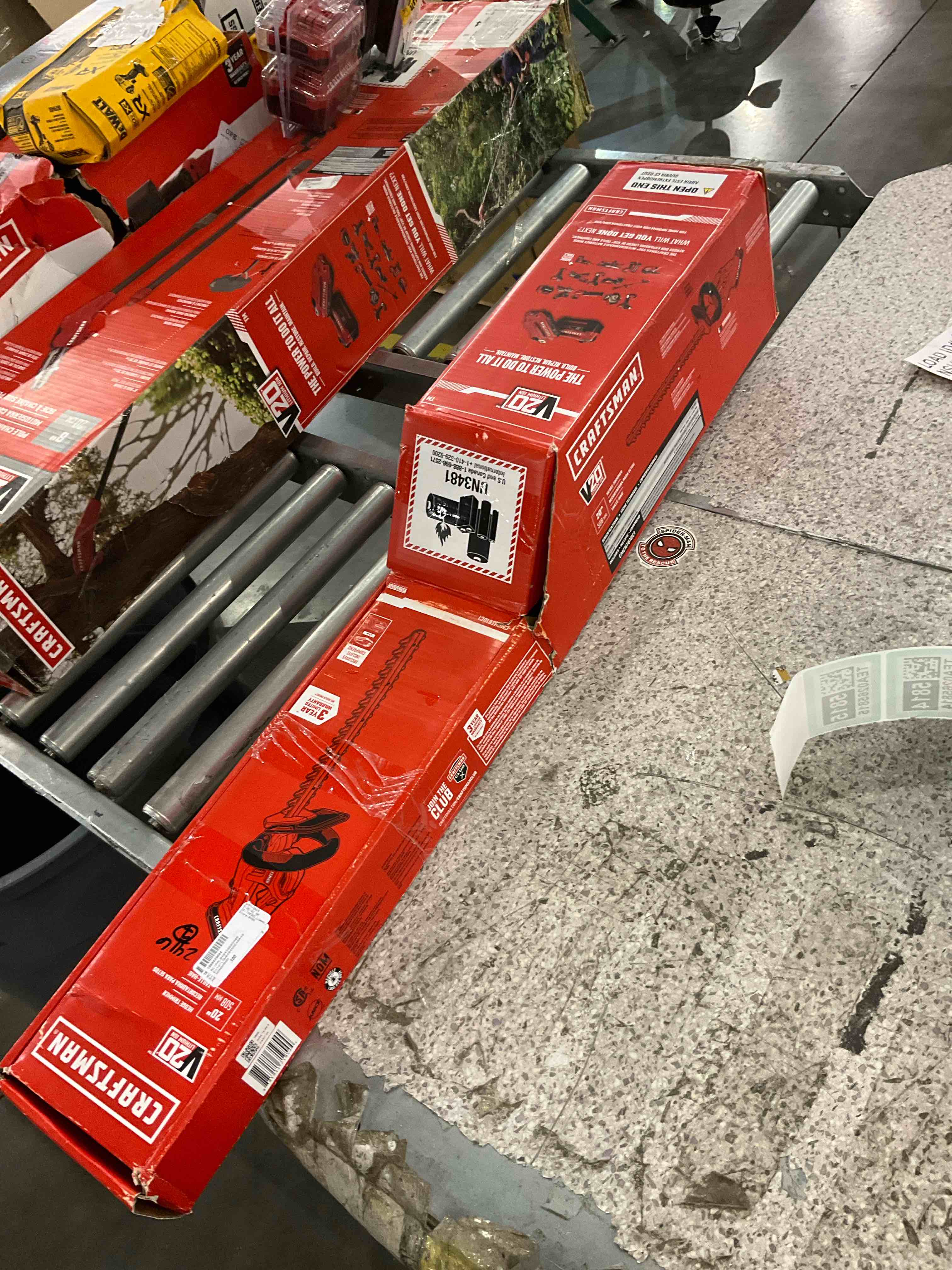 CRAFTSMAN V20 Cordless Hedge Trimmer, 20 inch, Battery and Charger Included (CMCHT810C1)