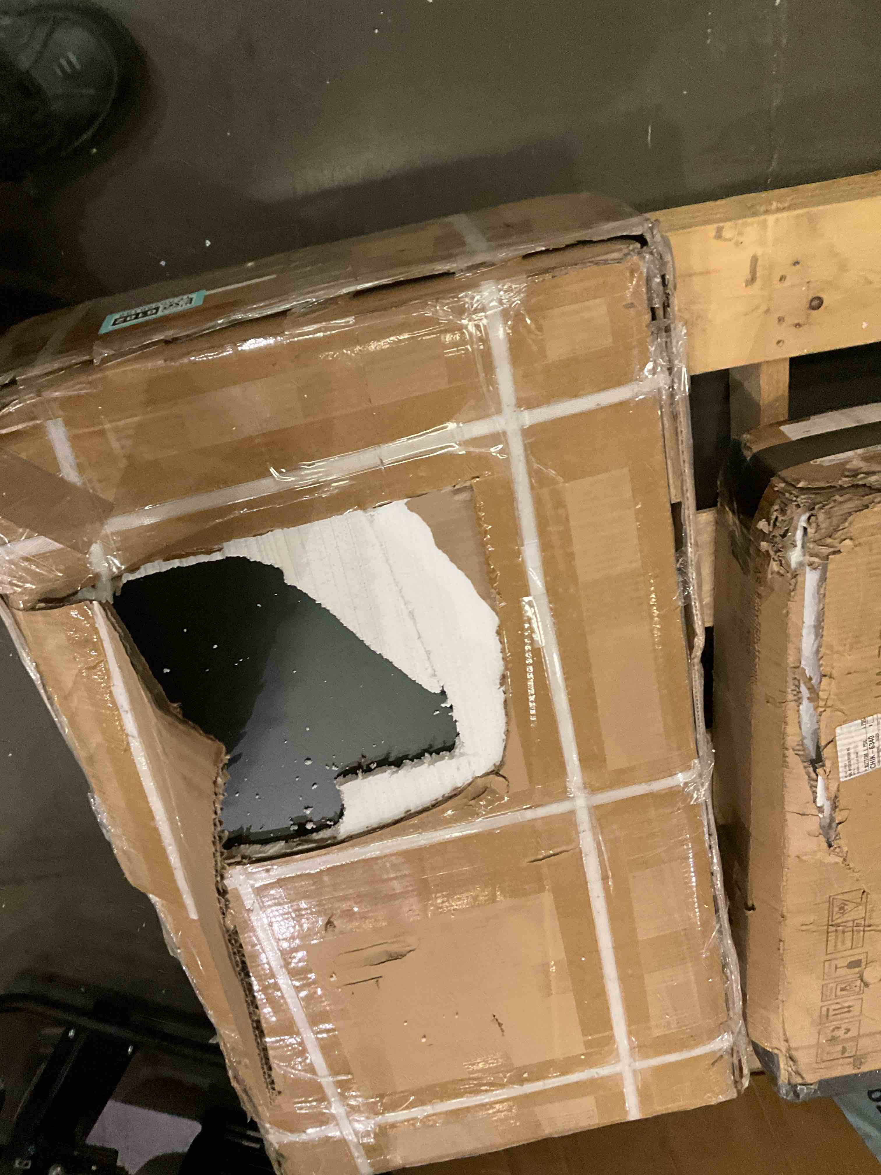 Metal filing cabinet 