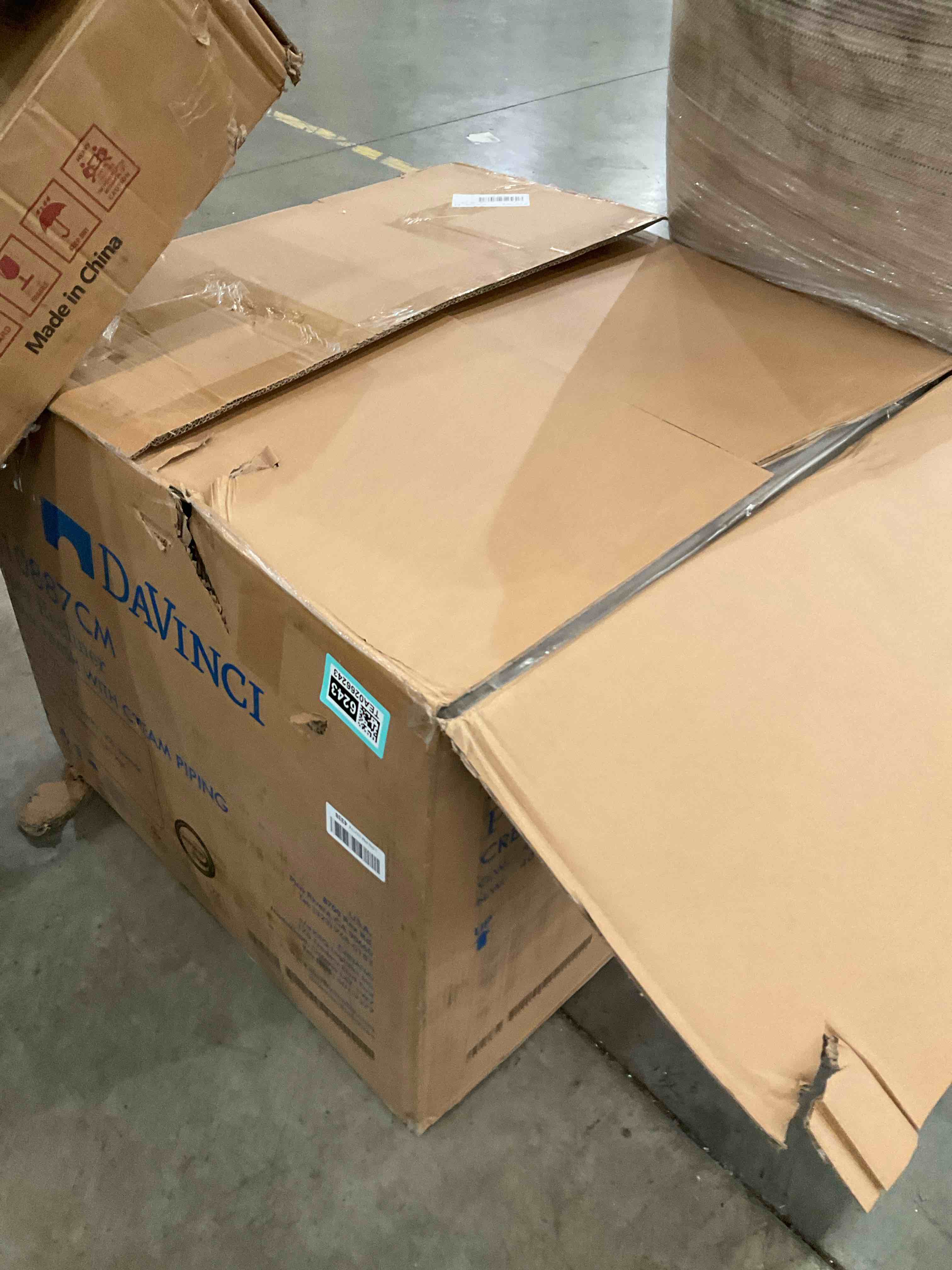 https://s3.amazonaws.com/lotting-images-prod/bidfta/TEA0266243_1737397530565.jpeg