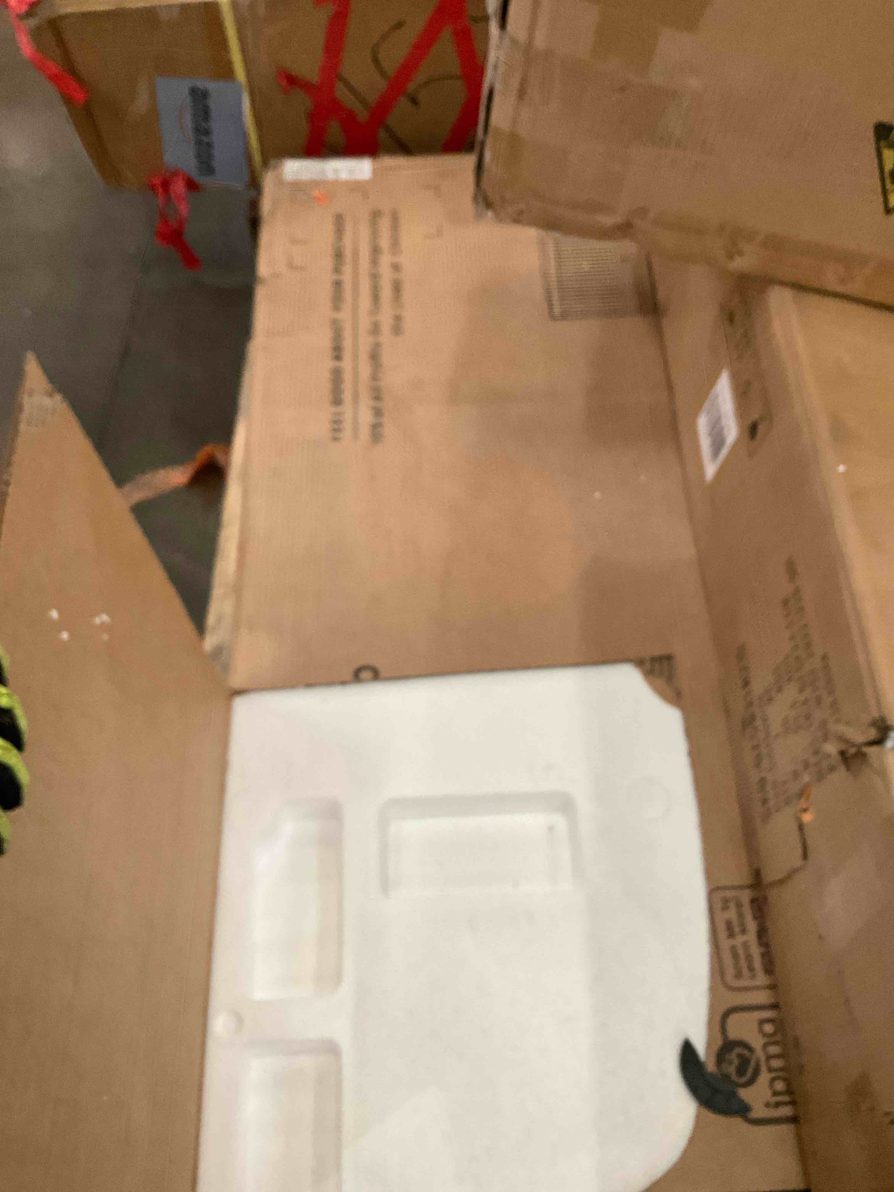 https://s3.amazonaws.com/lotting-images-prod/bidfta/TEA0266277_1737395243986.jpeg
