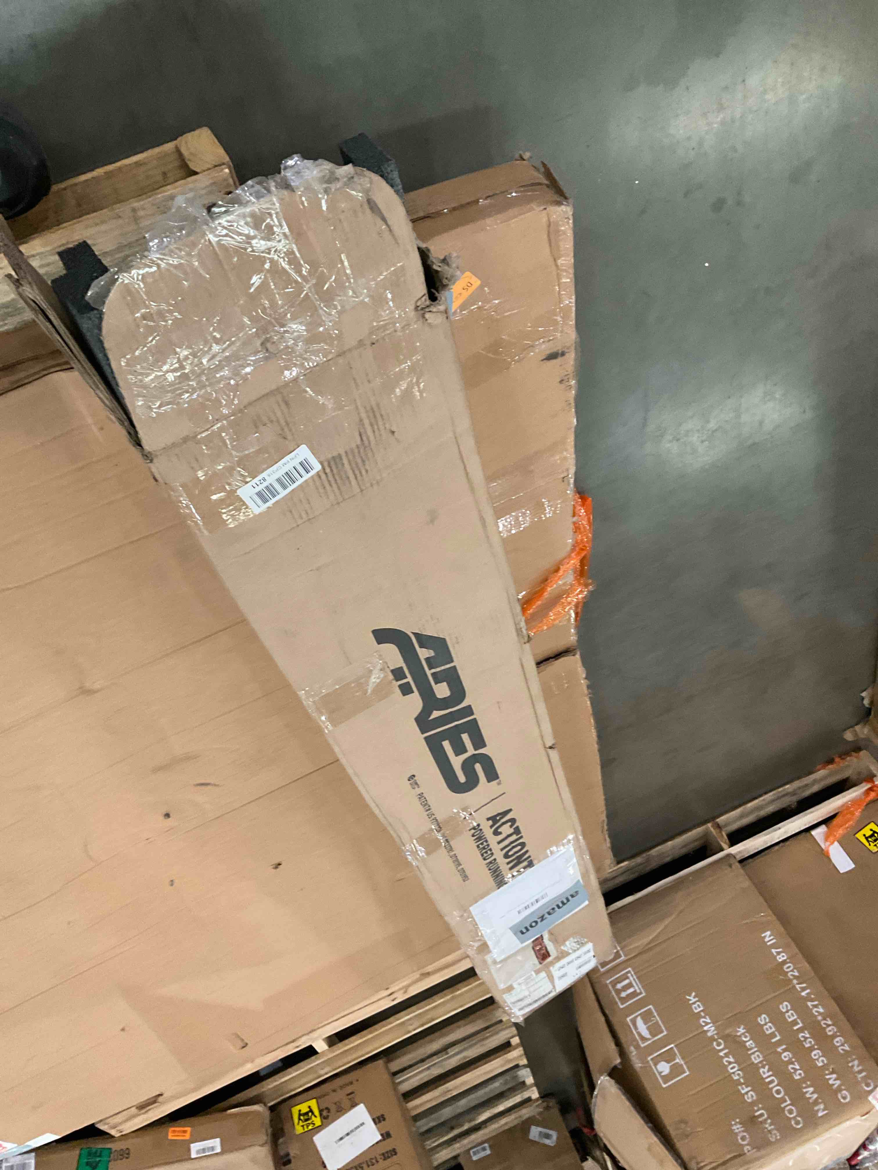 https://s3.amazonaws.com/lotting-images-prod/bidfta/TEA0266309_1737390475493.jpeg