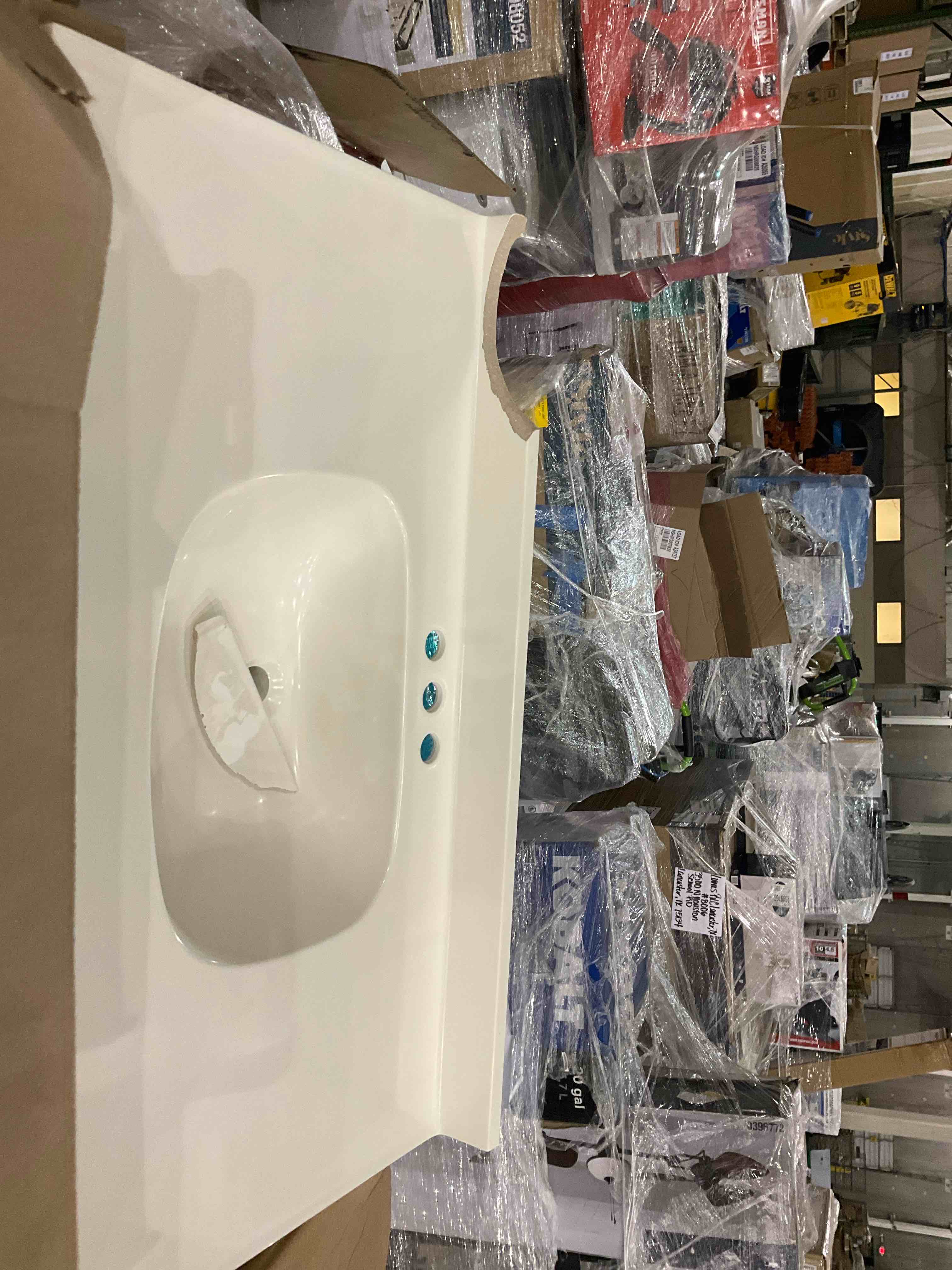 https://s3.amazonaws.com/lotting-images-prod/bidfta/TEA0266953_1737551803858.jpeg